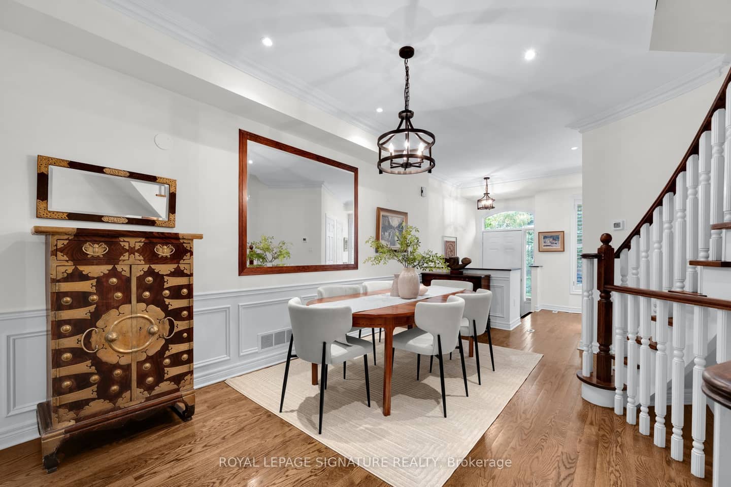 104 Pleasant Boulevard, Toronto, ON M4T 1J8