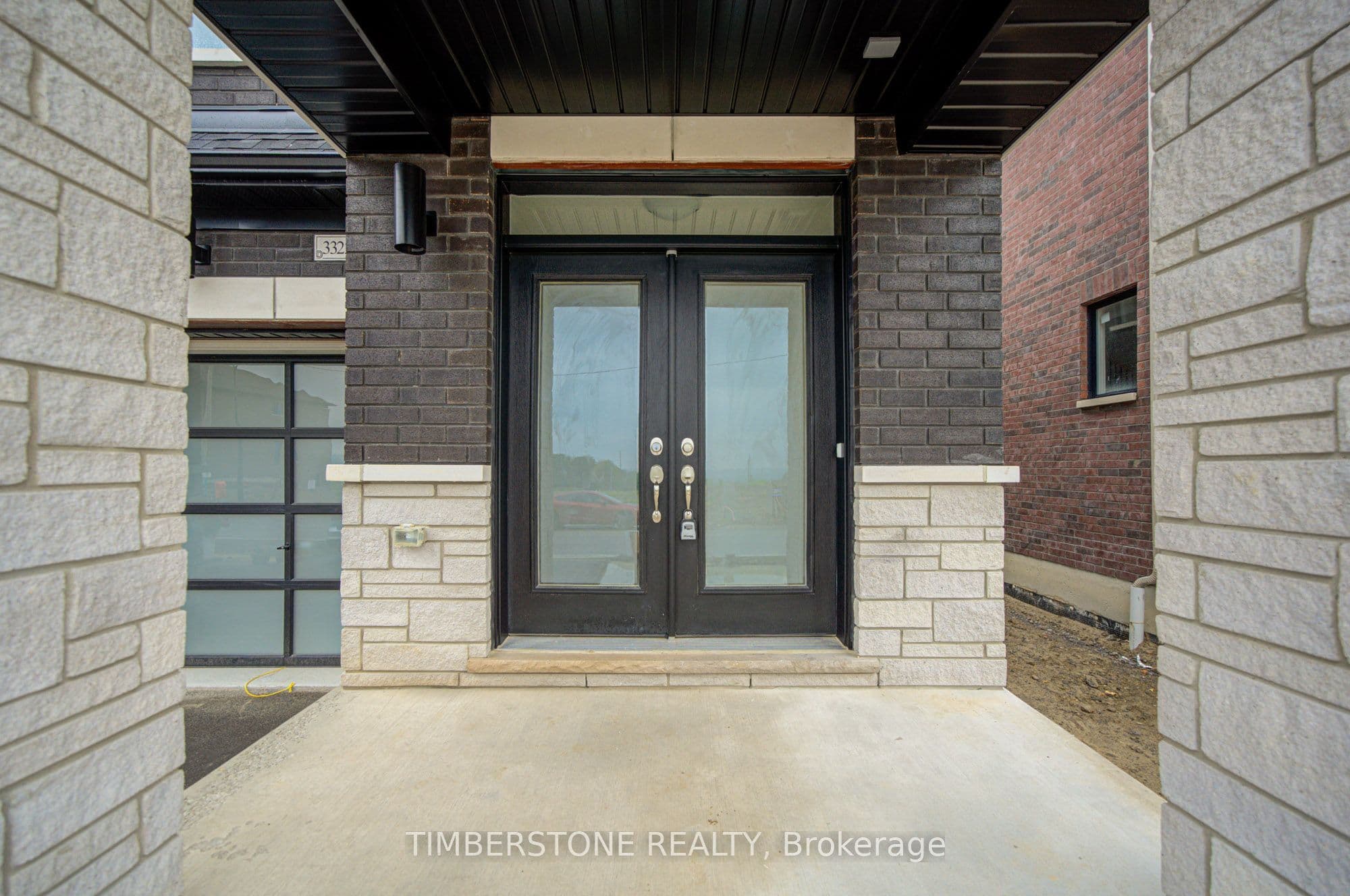 3322 Sandalwood Road, Pickering, ON L1X 0J2
