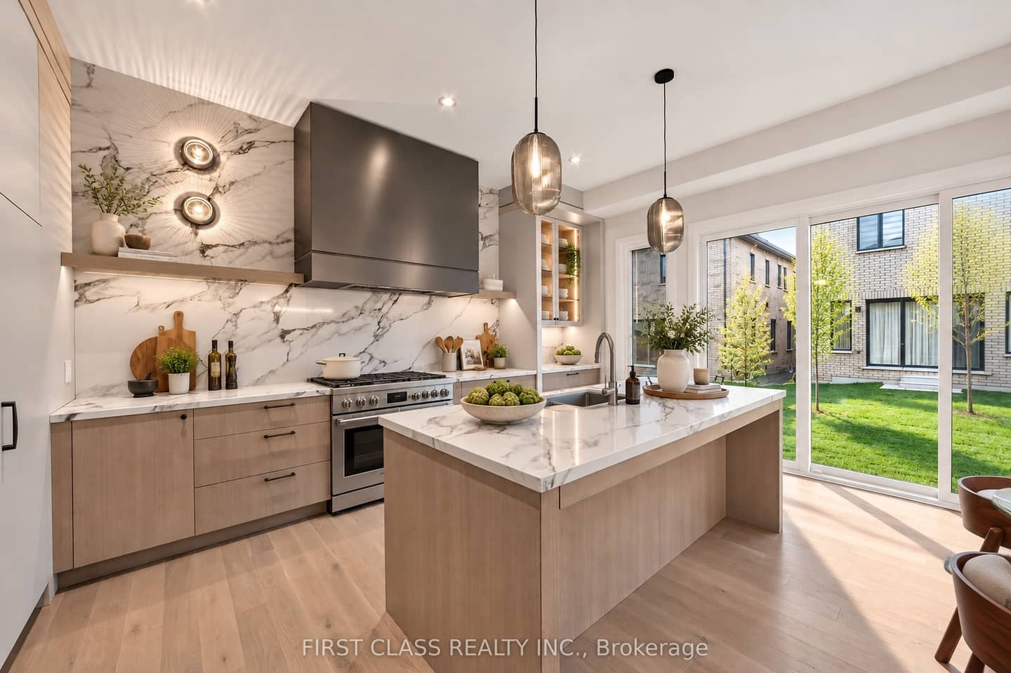 4 Furon Street, Richmond Hill, ON L4E 1M7