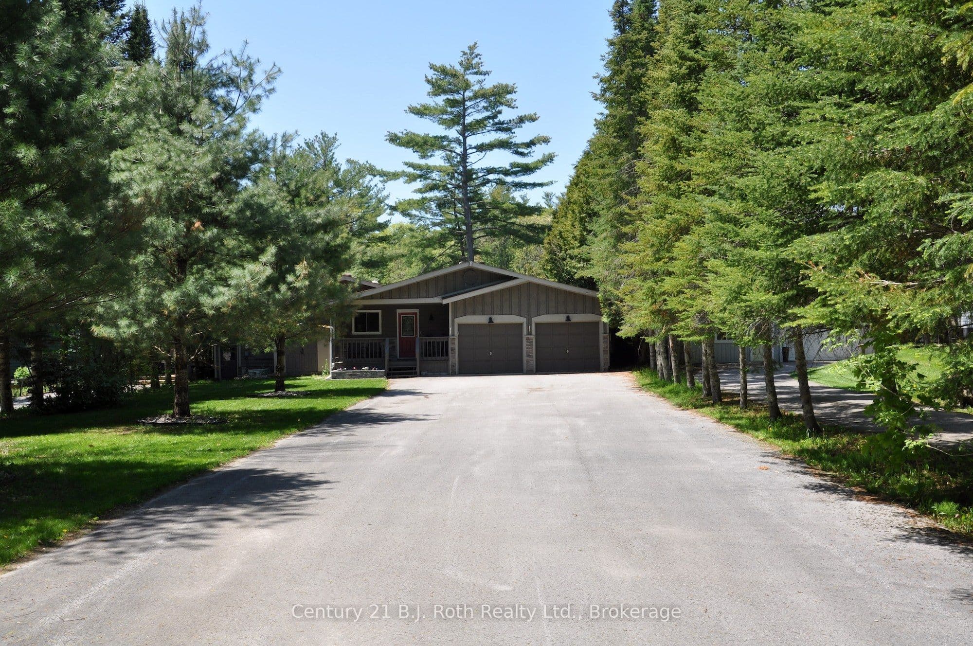 3609 Riverdale Drive, Severn, ON L0K 2B0
