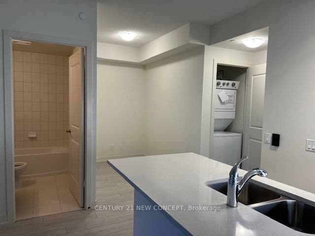 4955 Yonge Street 2710, Toronto, ON M2N 0L8