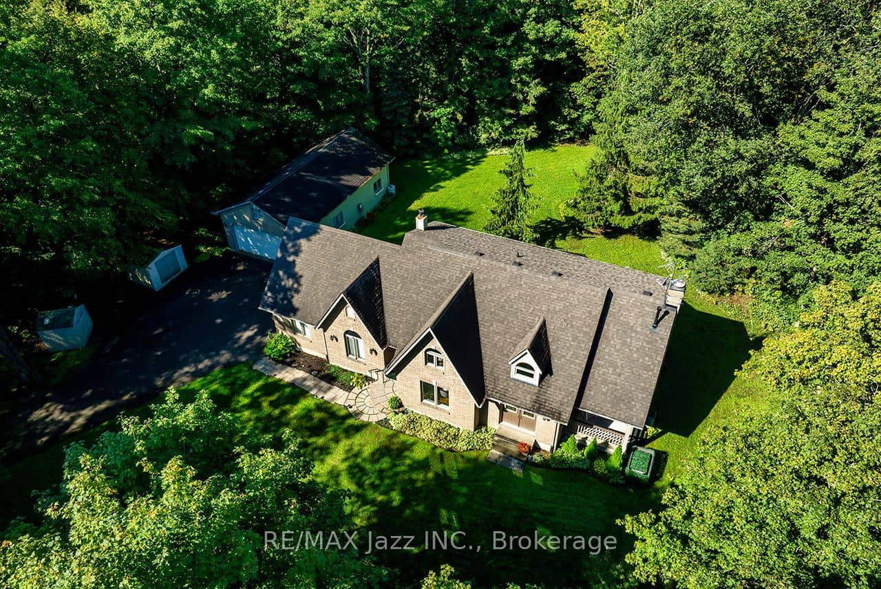 20 Timberlane Court, Clarington, ON L1E 2H1
