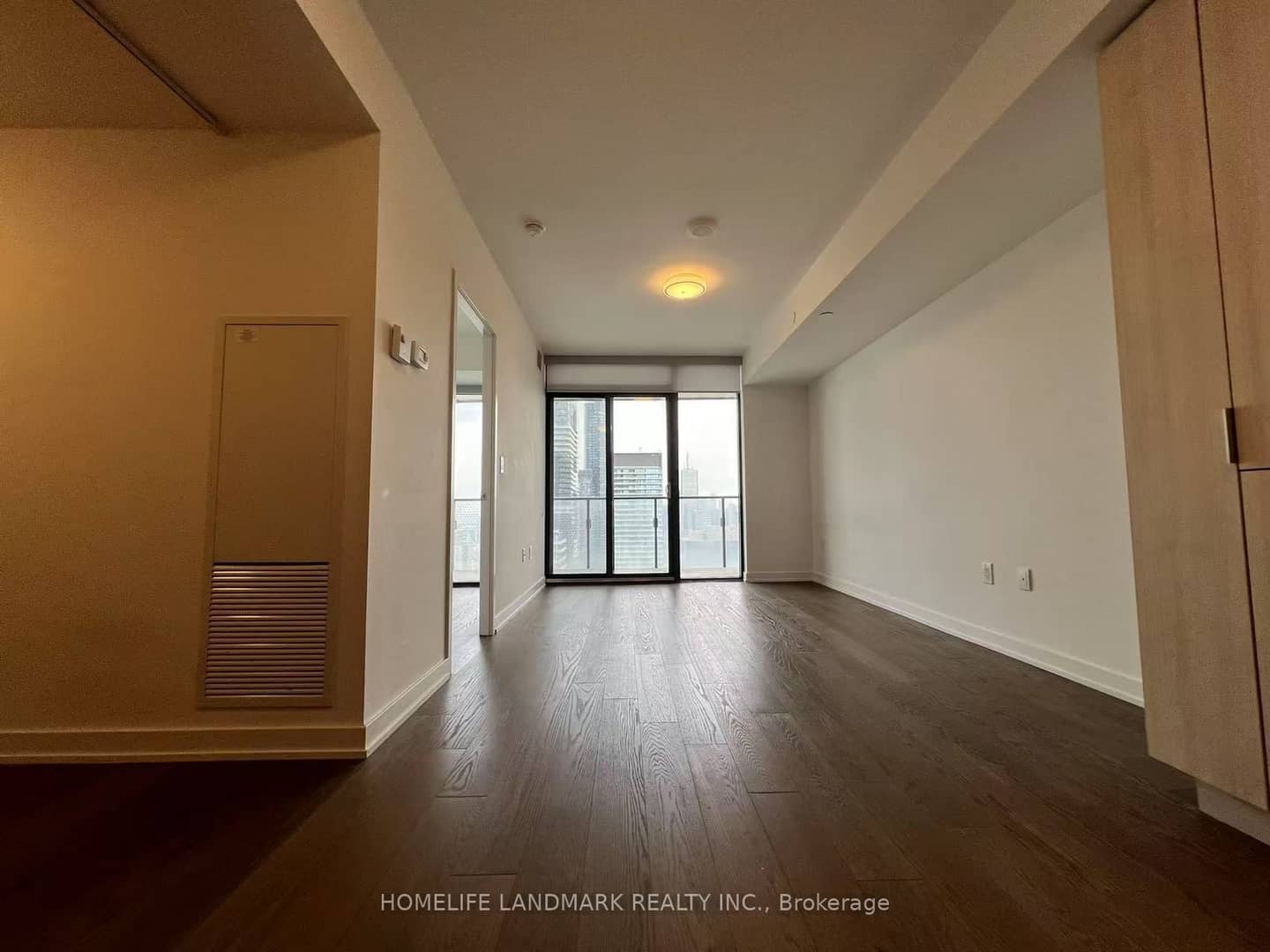 11 Wellesley Street West W 4203, Toronto, ON M4Y 0G4