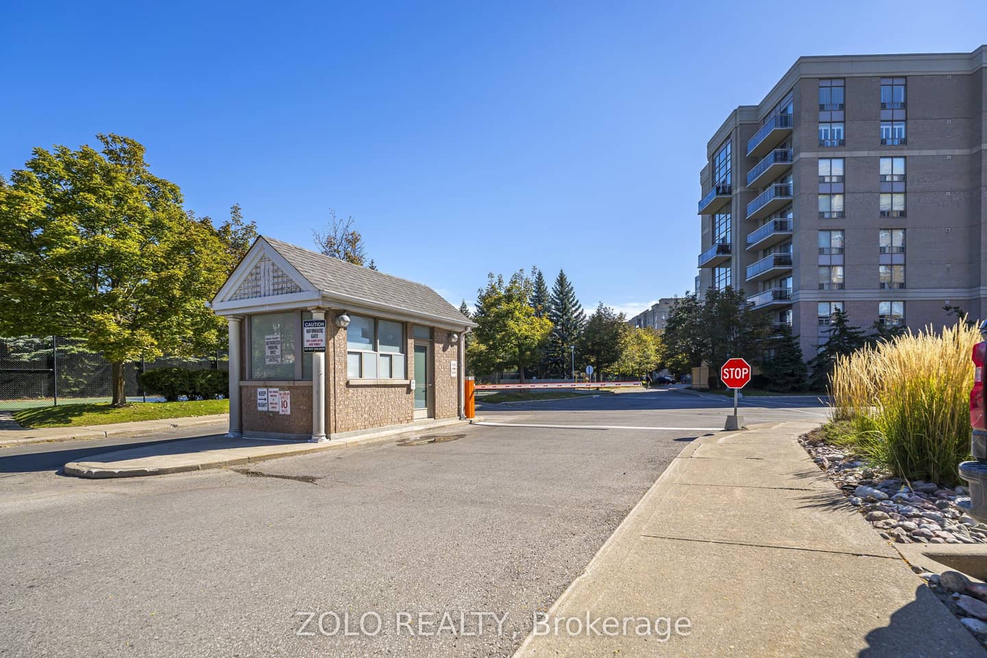 1720 EGLINTON Avenue E 107, Toronto, ON L4W 5R2