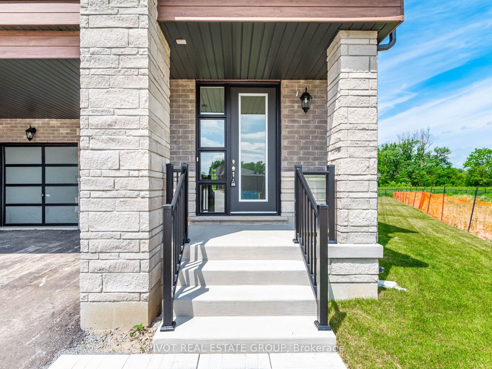 34 Montorio Drive, Richmond Hill, ON L4E 1N4