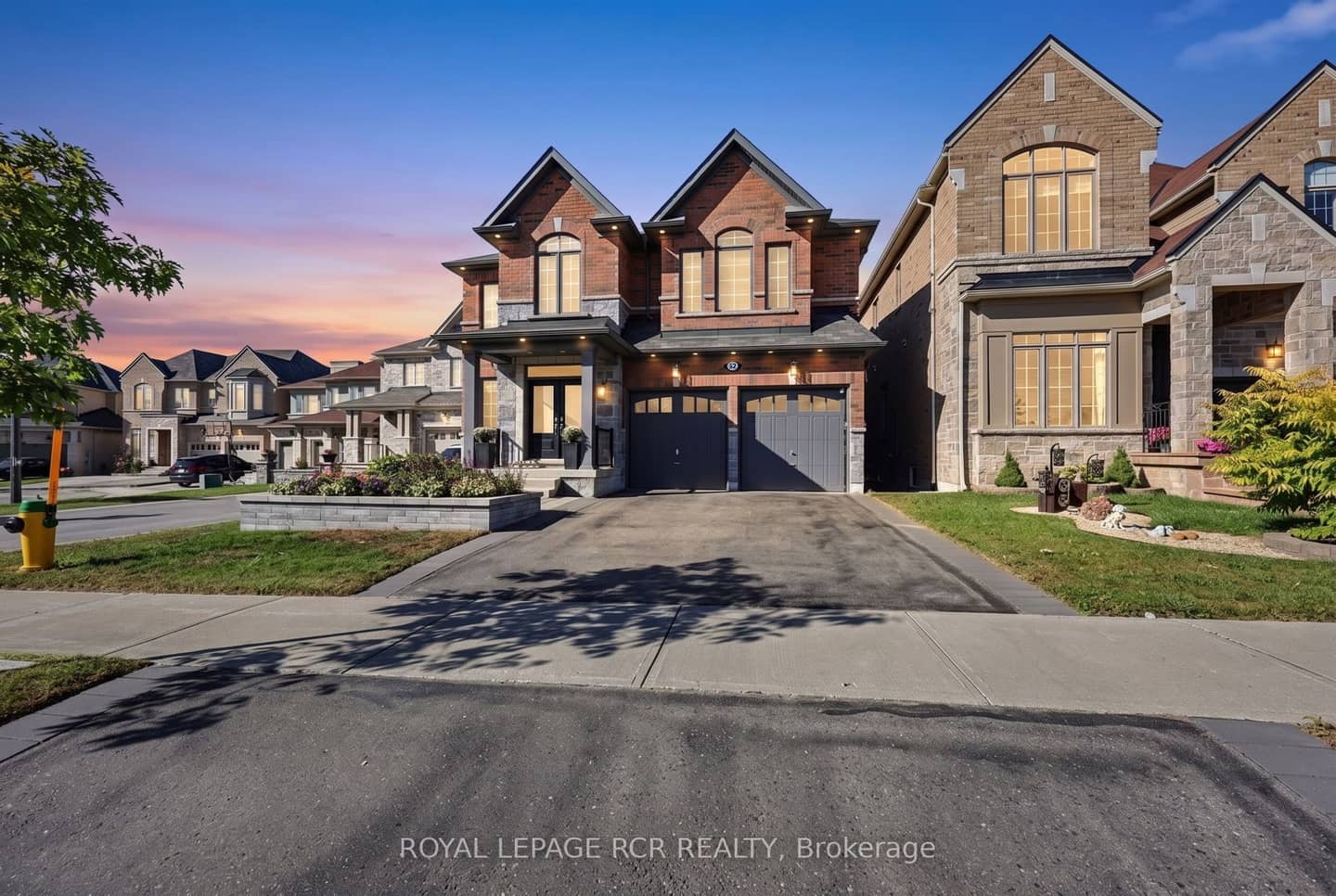 52 Hackett Street, East Gwillimbury, ON L9N 0P8