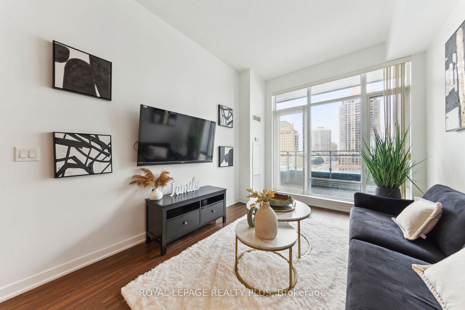 365 Prince Of Wales Drive 603, Mississauga, ON L5B 0G6