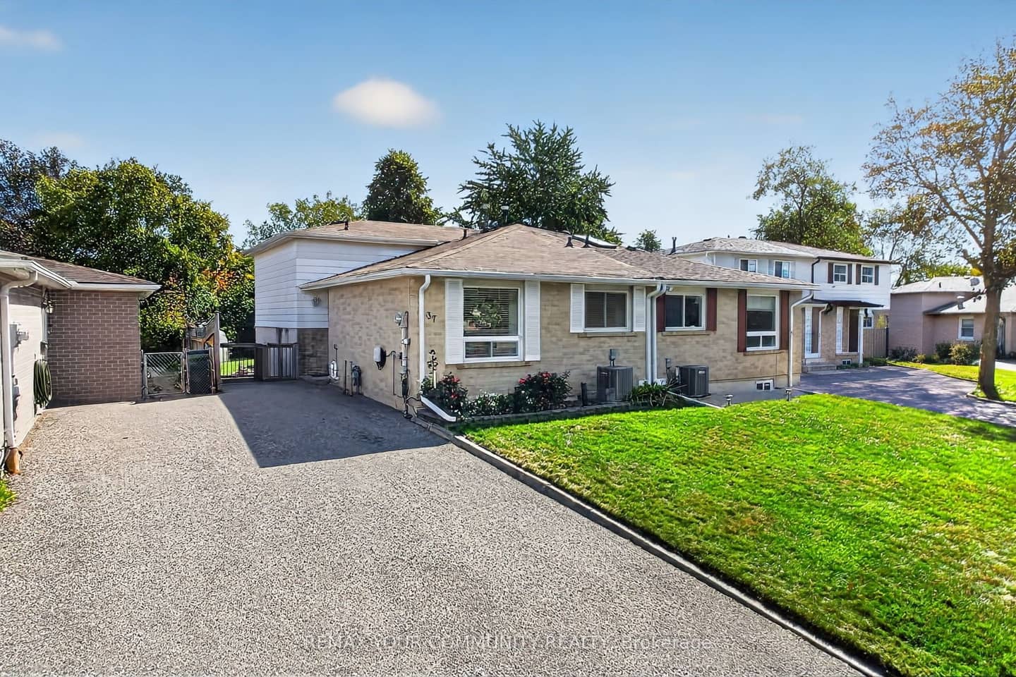 37 Coxworth Crescent, Toronto, ON M1B 1E2