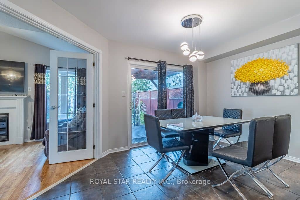 1164 Stire Street, Oshawa, ON L1K 0G4