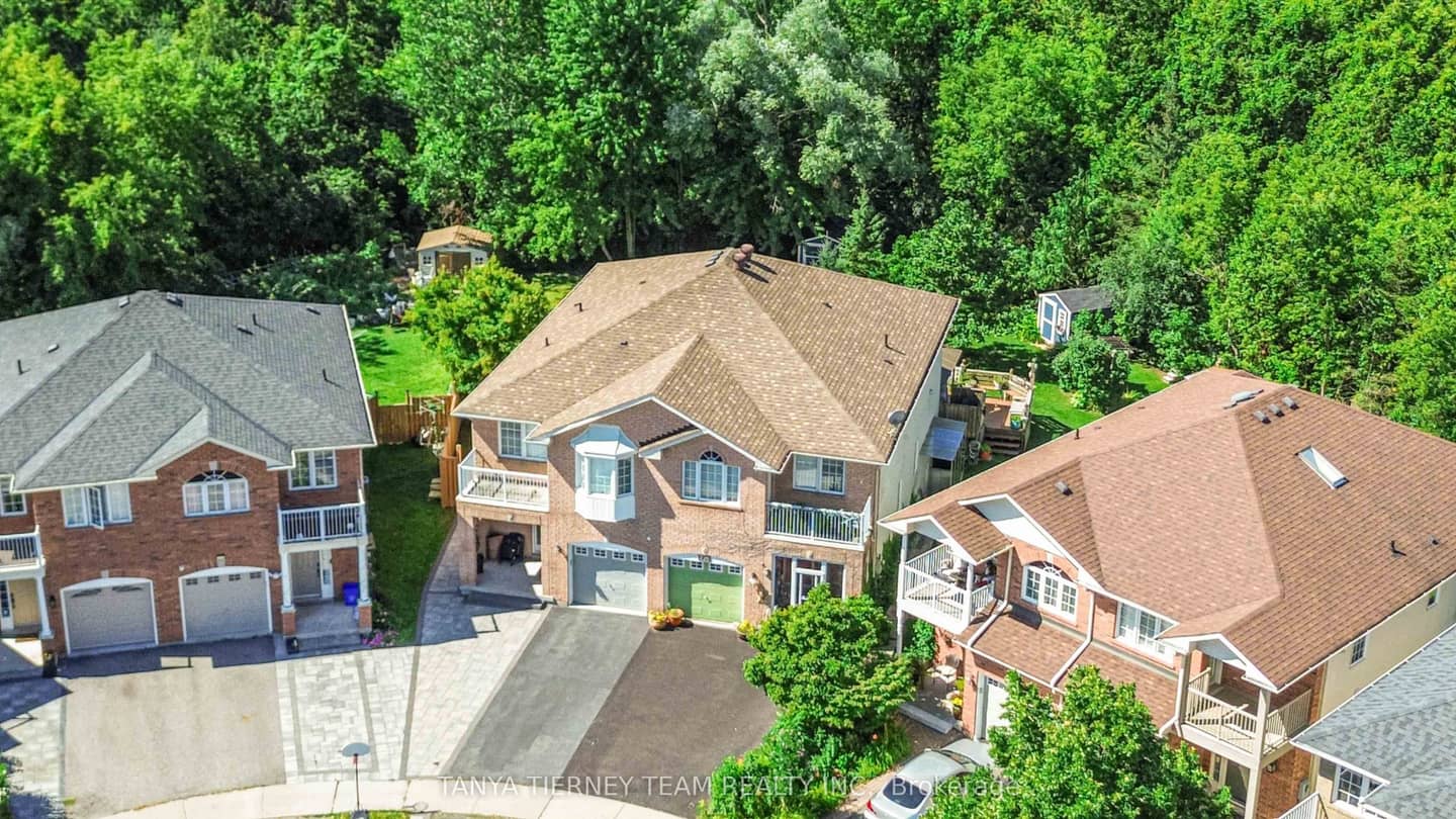 228 Shadow Place, Pickering, ON L1V 7H6