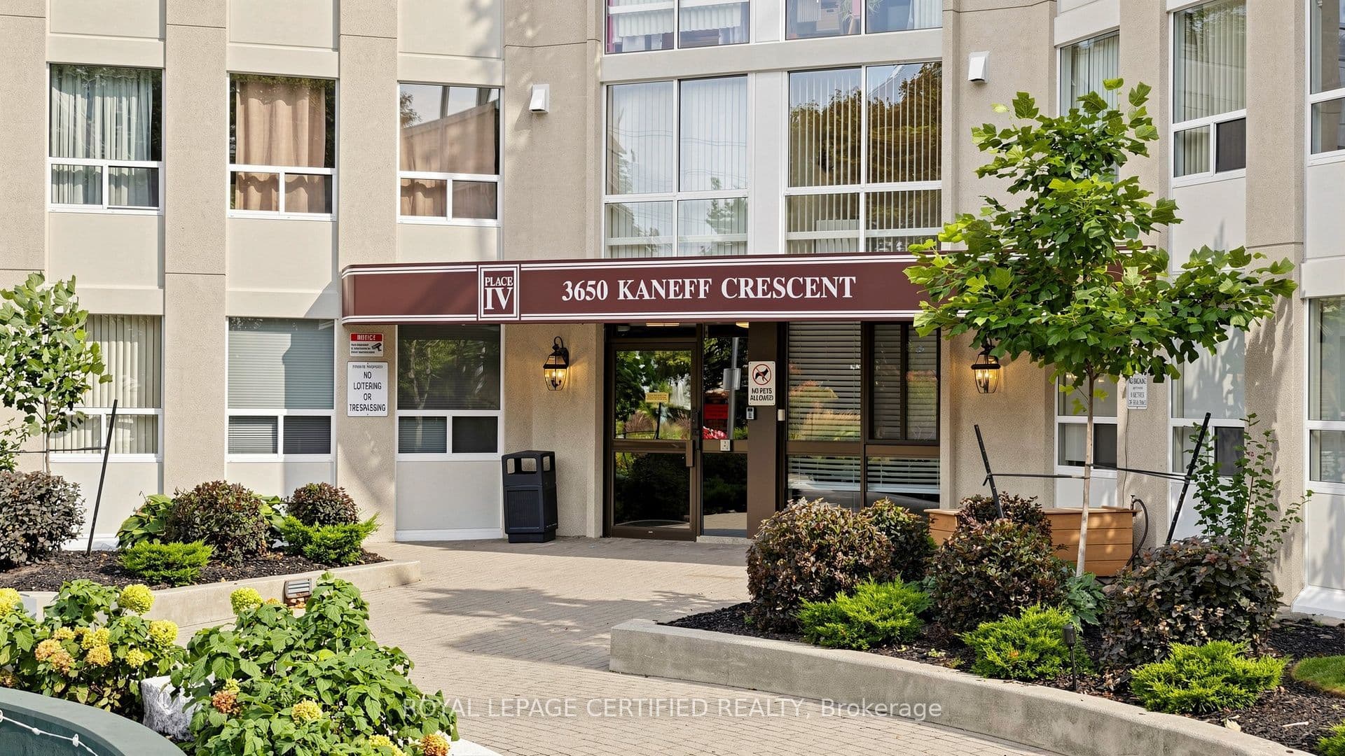 3650 Kaneff Crescent 802, Mississauga, ON L5A 4A1
