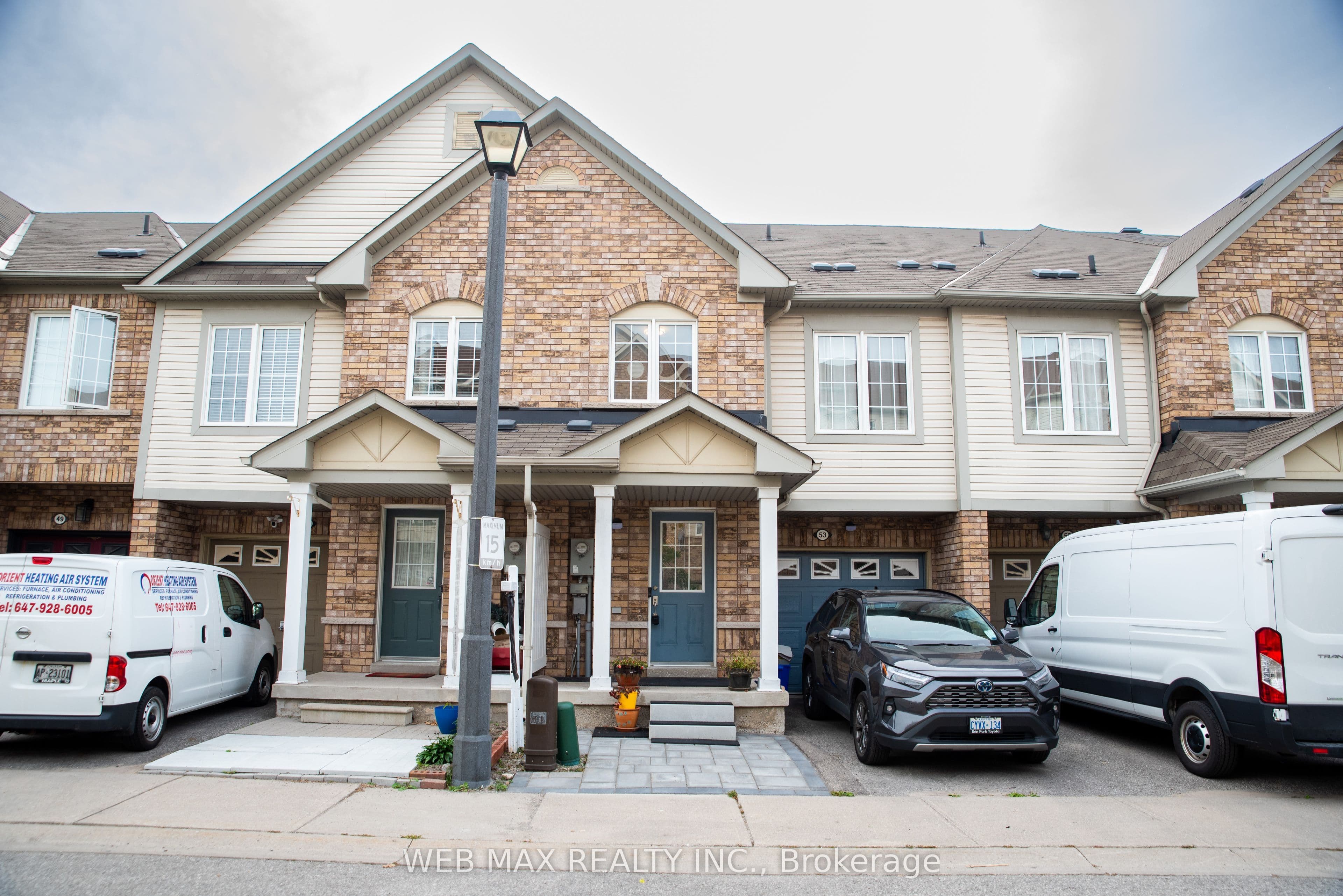 53 Ventura Lane, Ajax, ON L1T 0C3