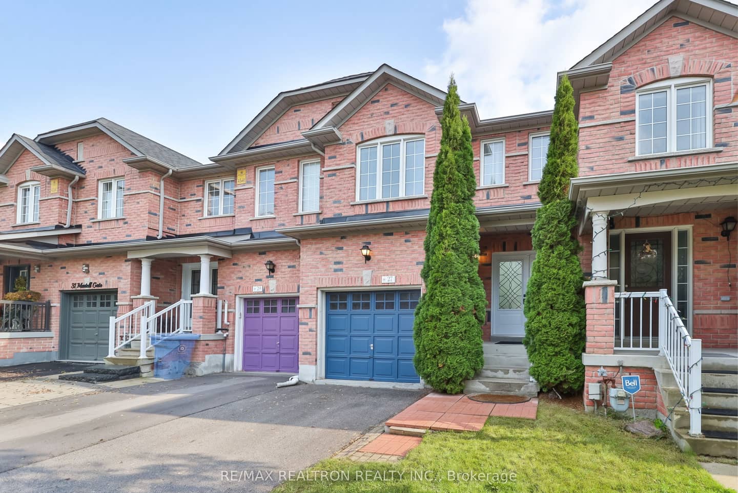 27 Martell Gate, Aurora, ON L4G 0B9