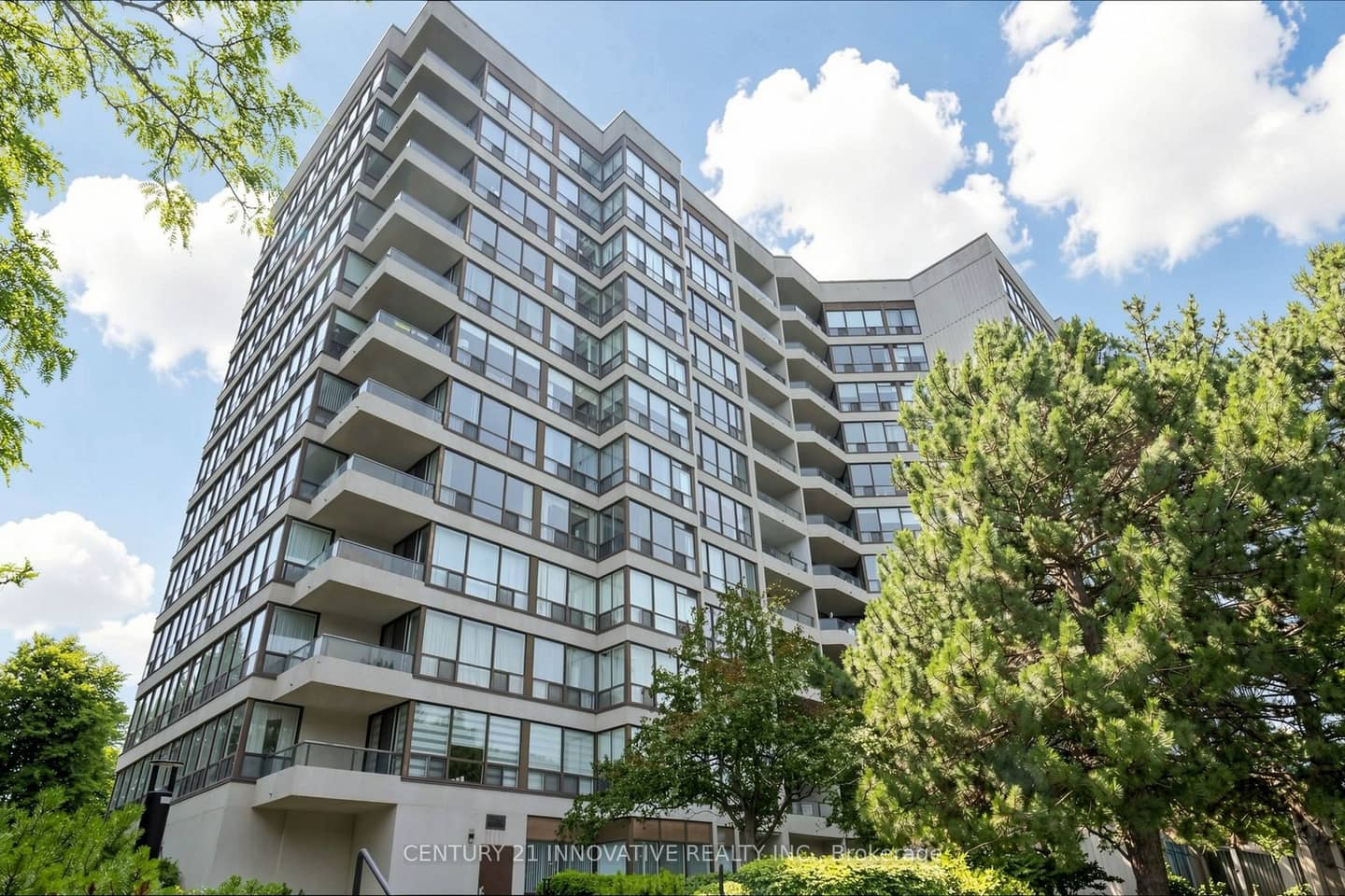 12 NE Laurelcrest Street 912, Brampton, ON L6S 5Y4