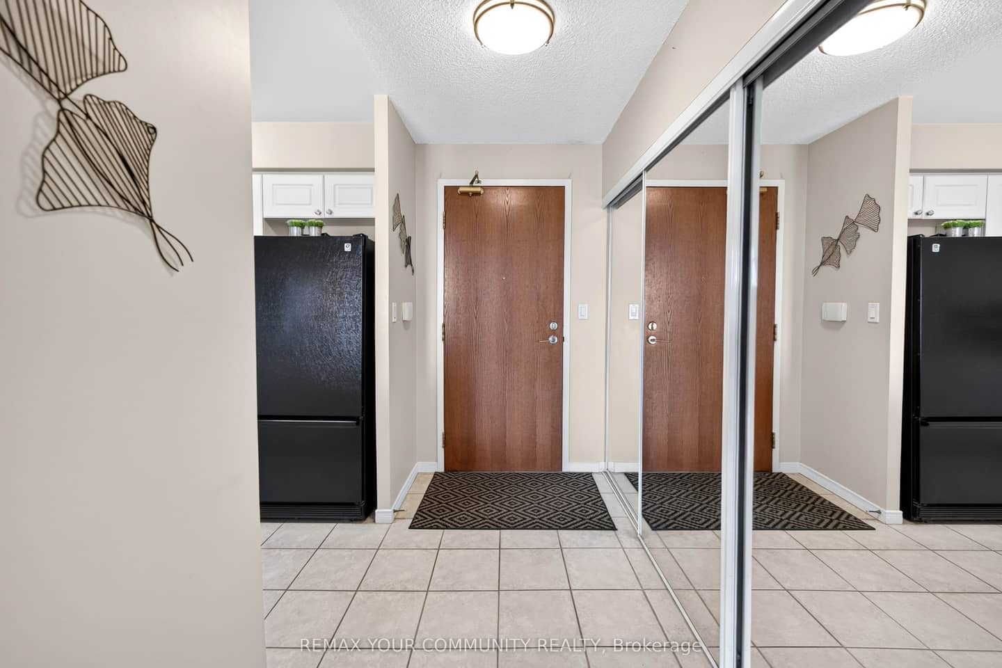 3 ELLESMERE Street 721, Richmond Hill, ON L4B 4N2