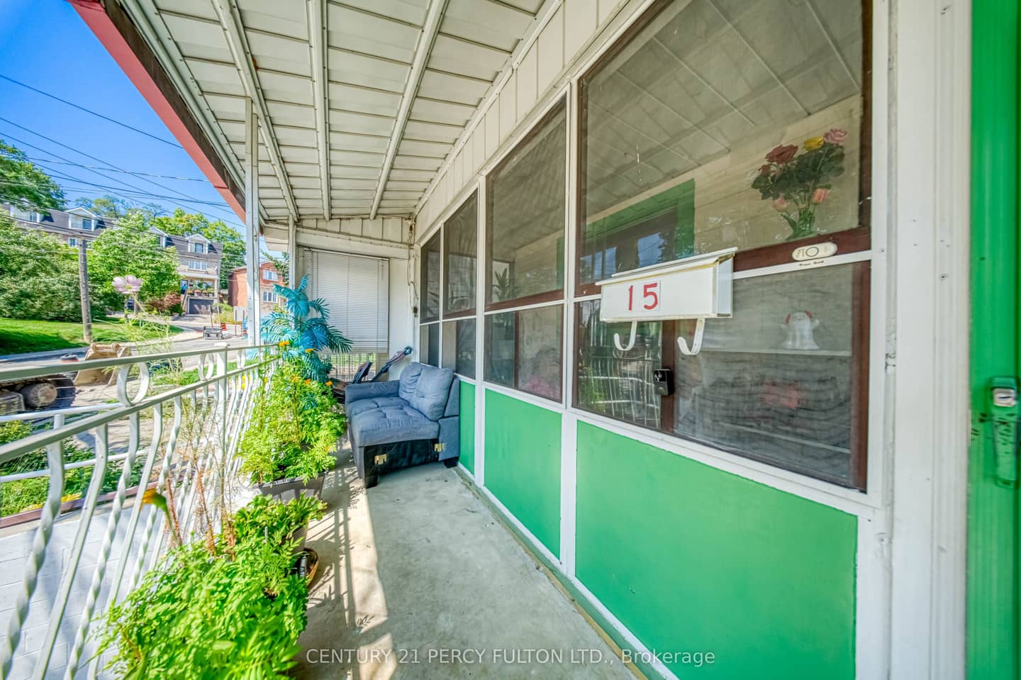 15 Haverson Boulevard, Toronto, ON M6M 3J5