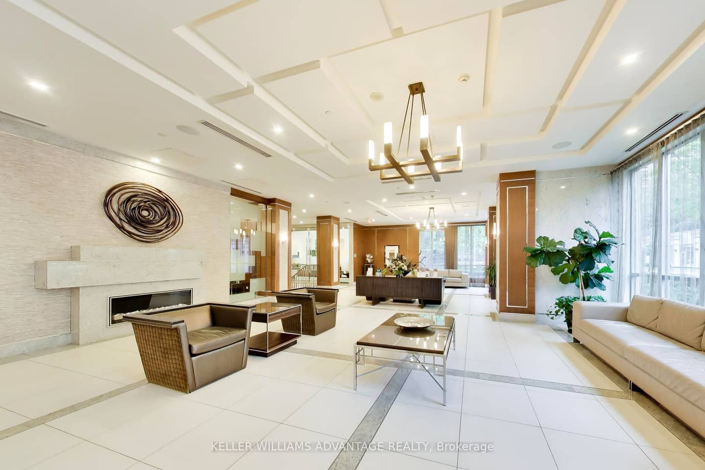 15 Viking Lane 301, Toronto, ON M9B 0A4