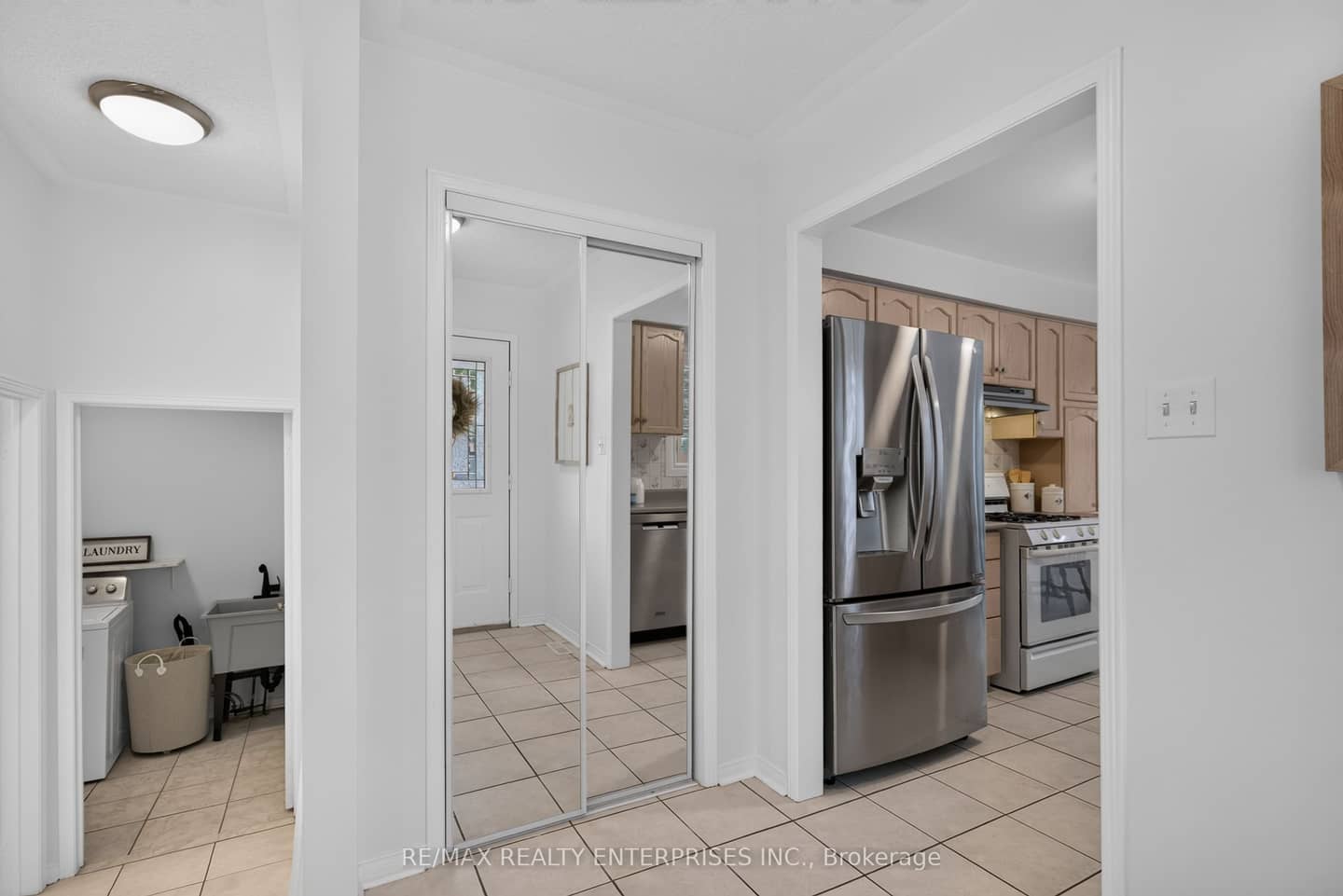 5555 Linwell Place, Mississauga, ON L5M 6L7