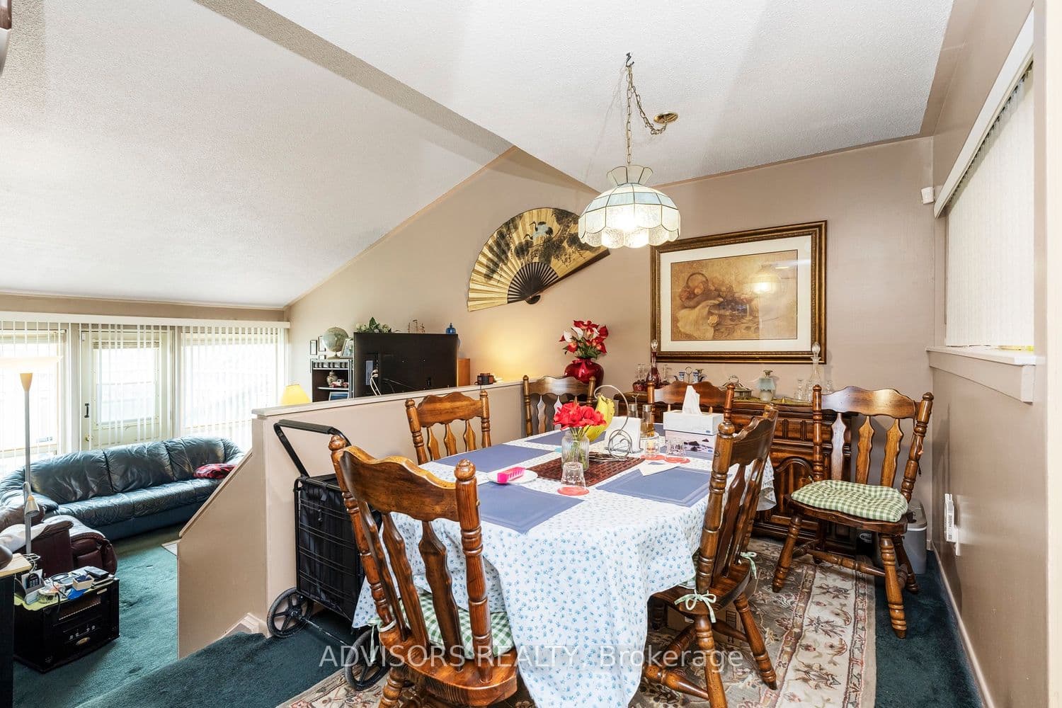 256 John Garland Boulevard 121, Toronto, ON M9V 1N8