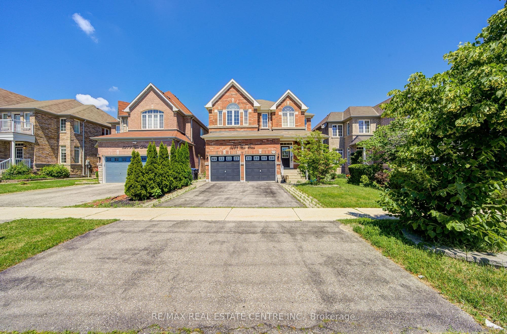 3275 Tacc Drive, Mississauga, ON L5M 0H4