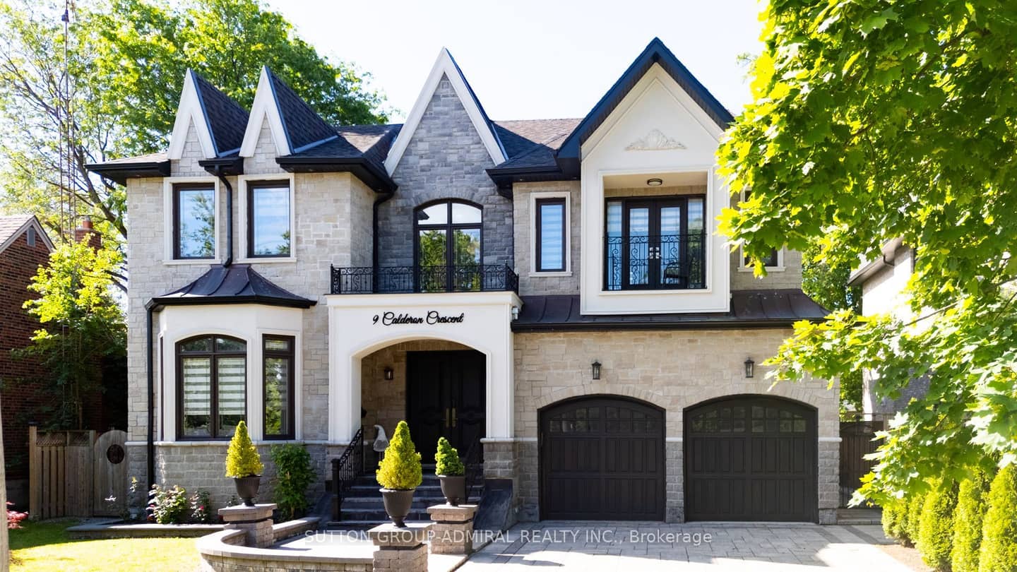 9 Calderon Crescent, Toronto, ON M2R 2E4