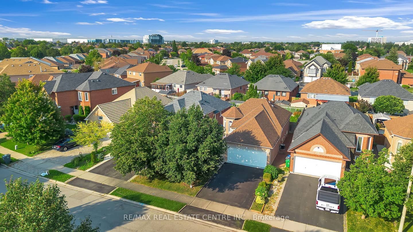 111 Springview Drive, Brampton, ON L6X 4K3