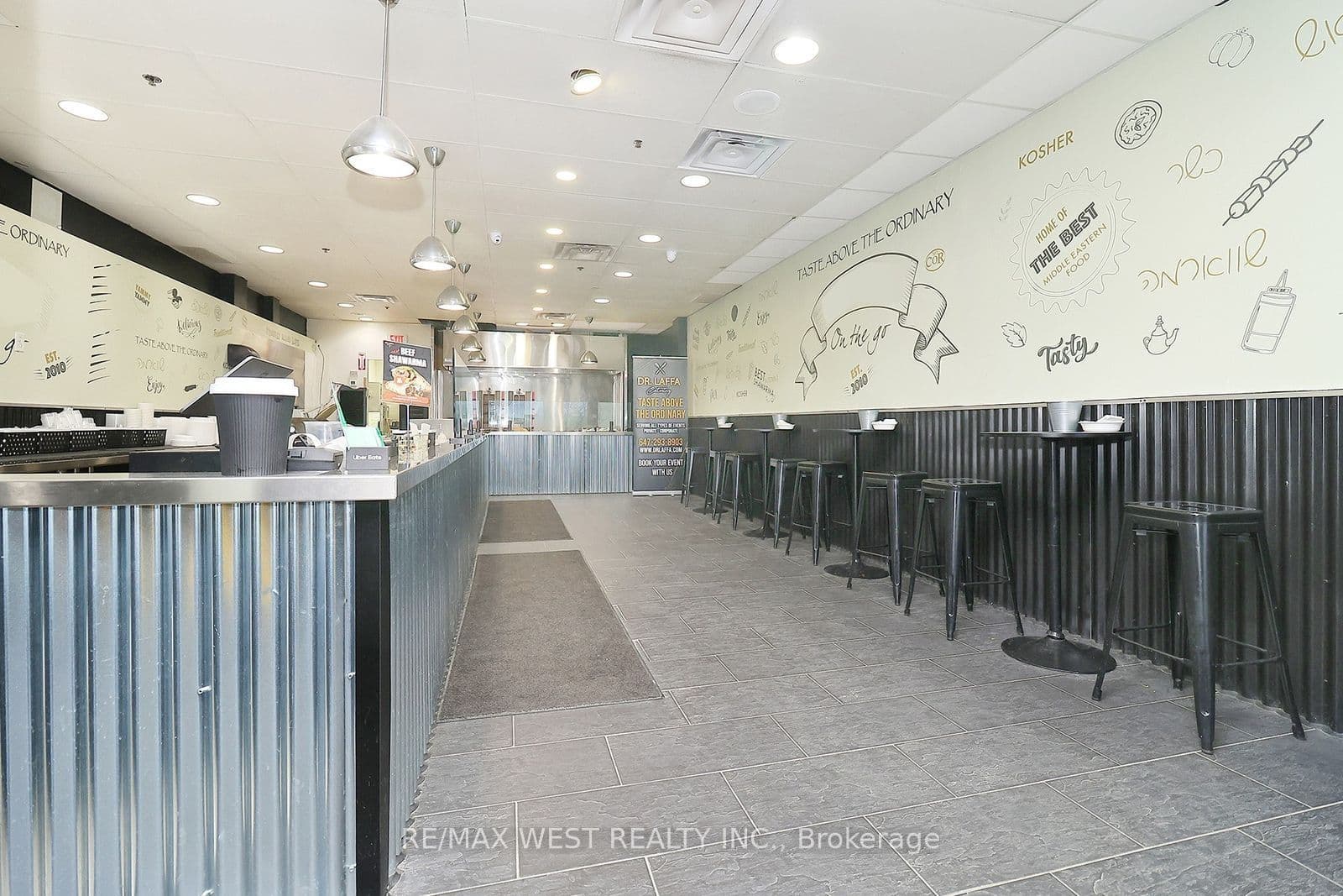 1118 Centre Street 21, Vaughan, ON L4J 7R9