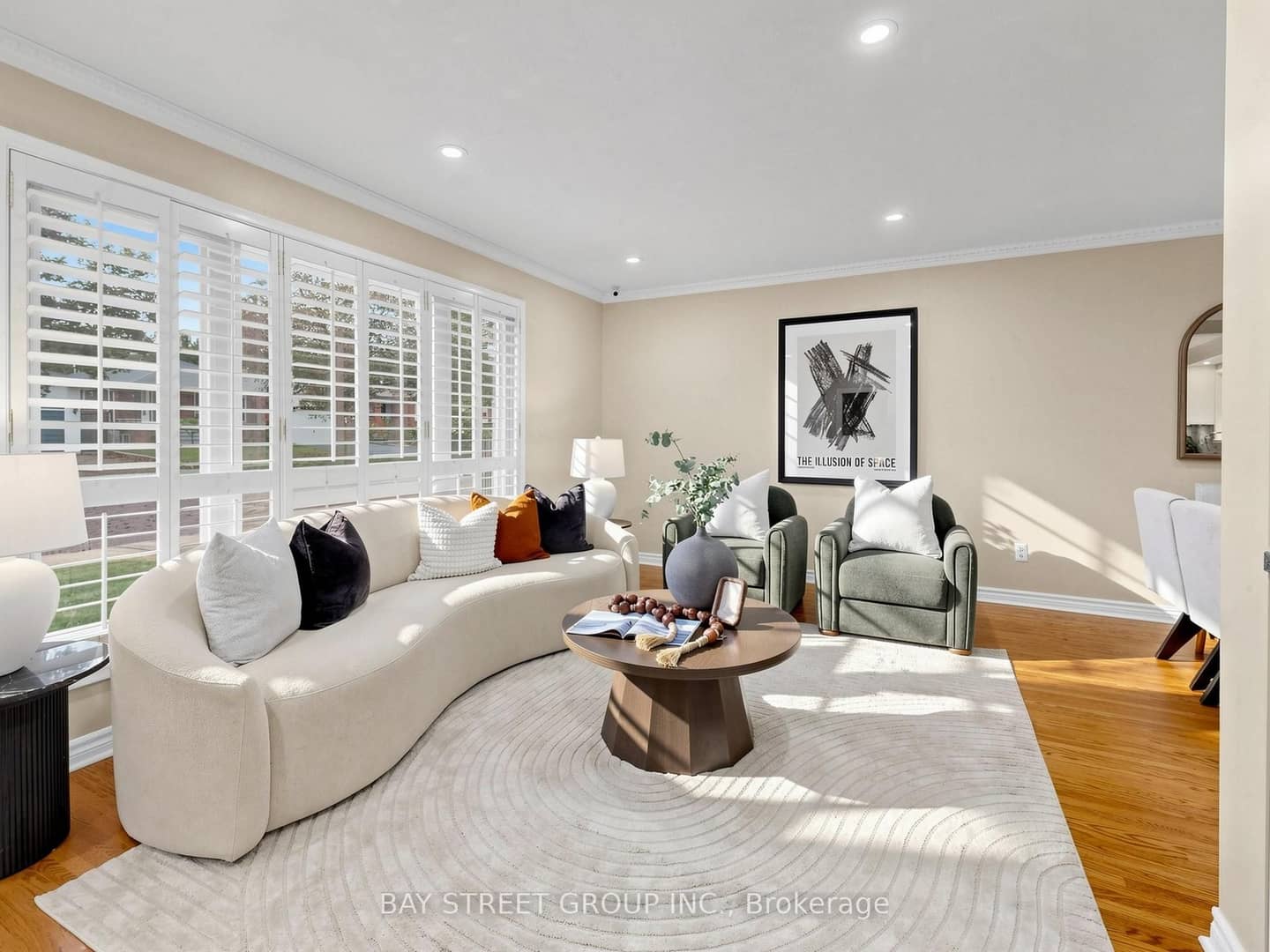 1 Lesgay Crescent, Toronto, ON M2J 2H9