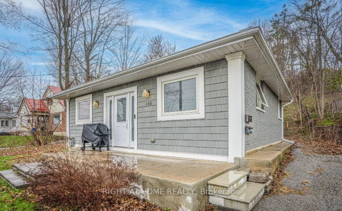 180 Blake Street, Barrie, ON L4M 1K3