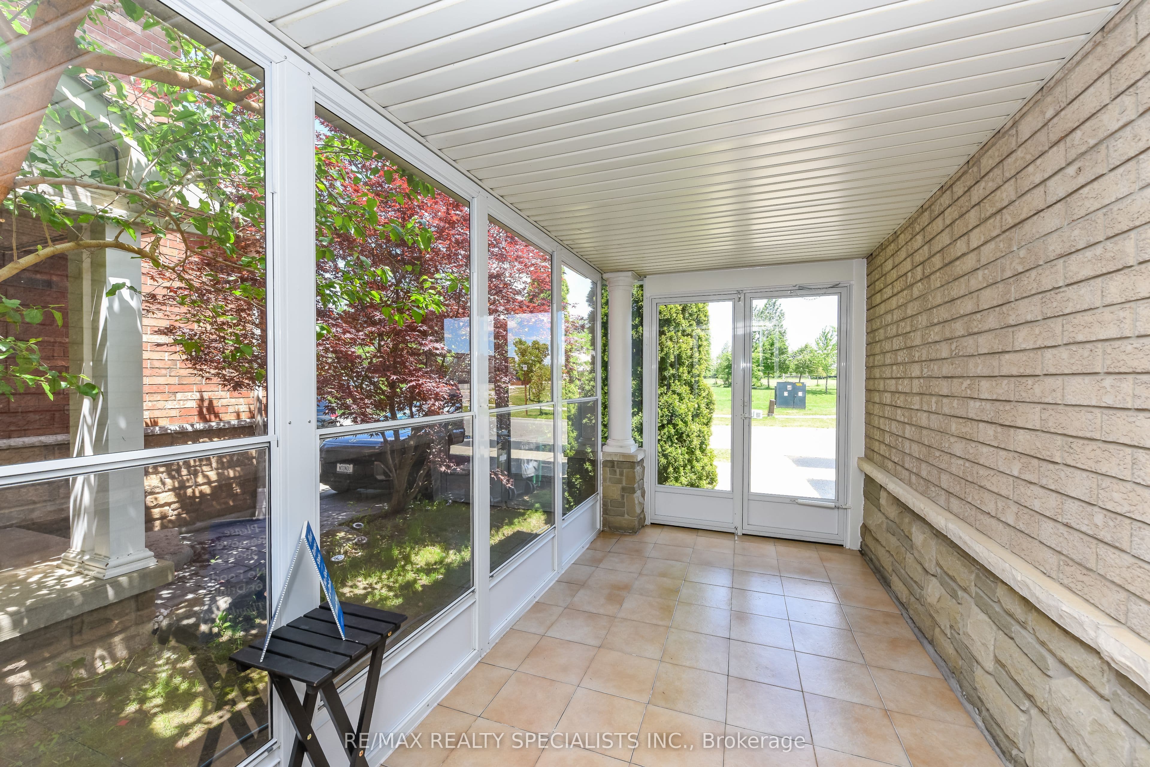 5624 Freshwater Drive, Mississauga, ON L5M 7N1
