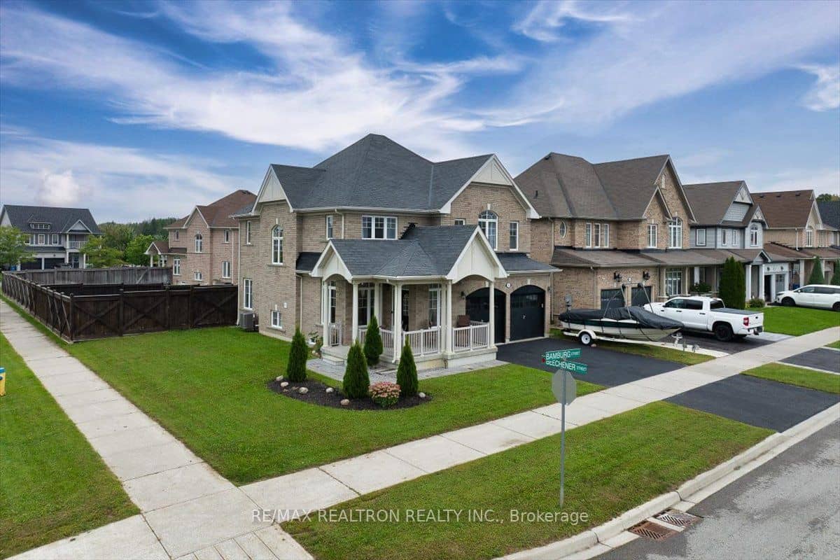 2 Bamburg Street, Georgina, ON L0E 1R0