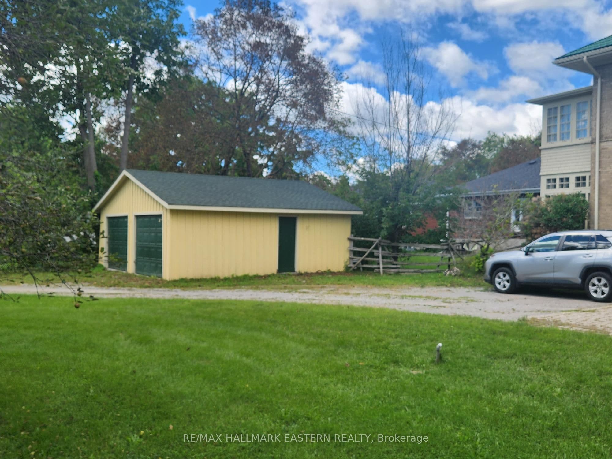 813 Water Street, Peterborough, ON K9H 3N7