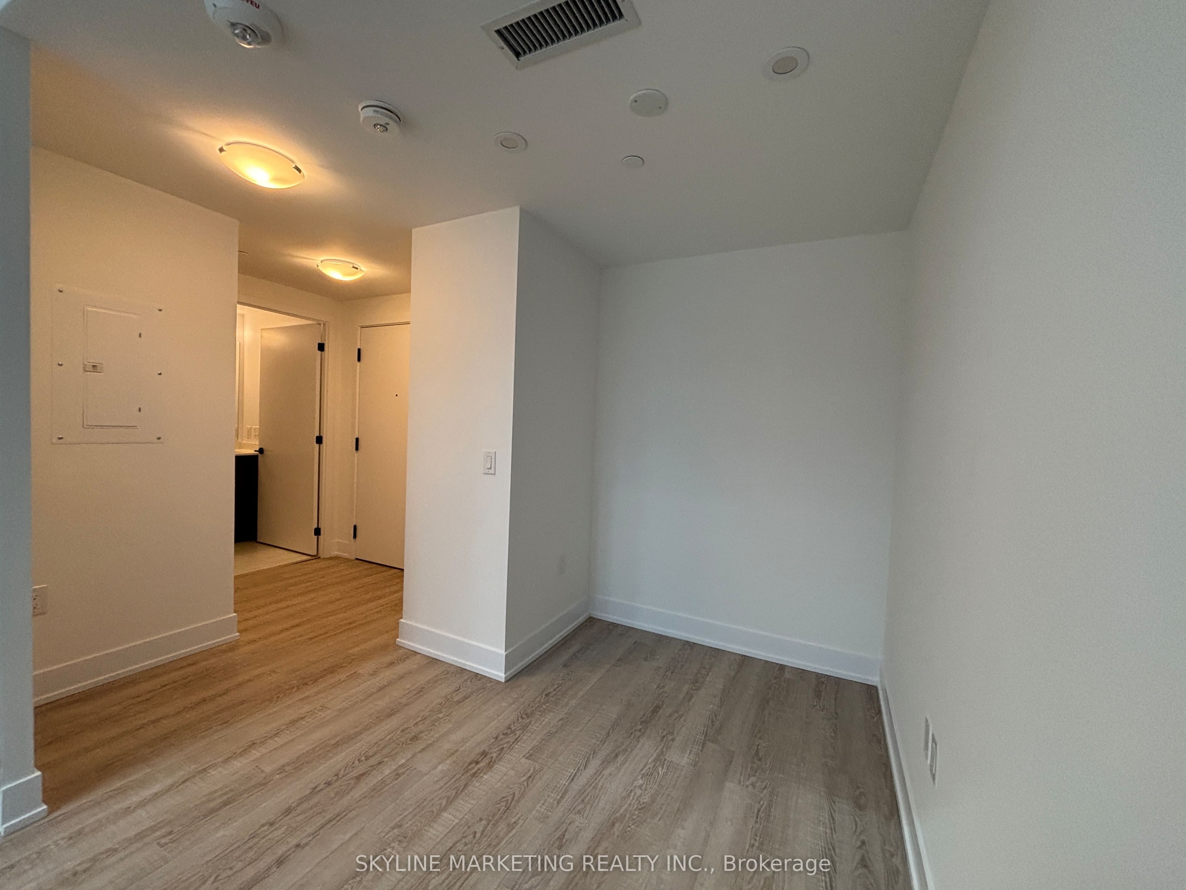 2450 Old Bronte Road 114, Oakville, ON L6M 5P6