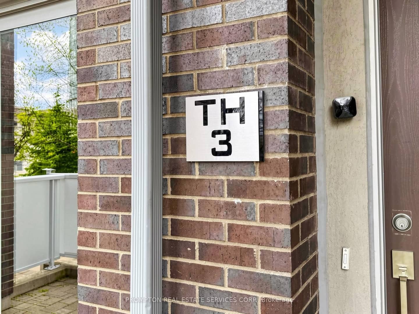 330 Village Green Square TH3, Toronto, ON M1S 0L1