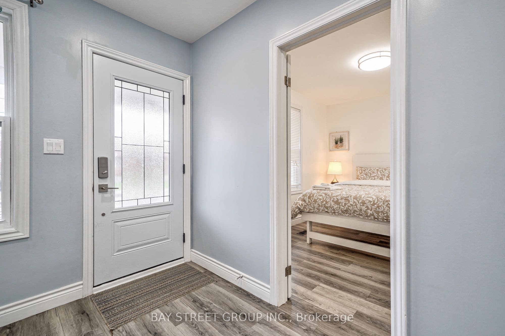 5241 Kitchener Street, Niagara Falls, ON L2G 1B4