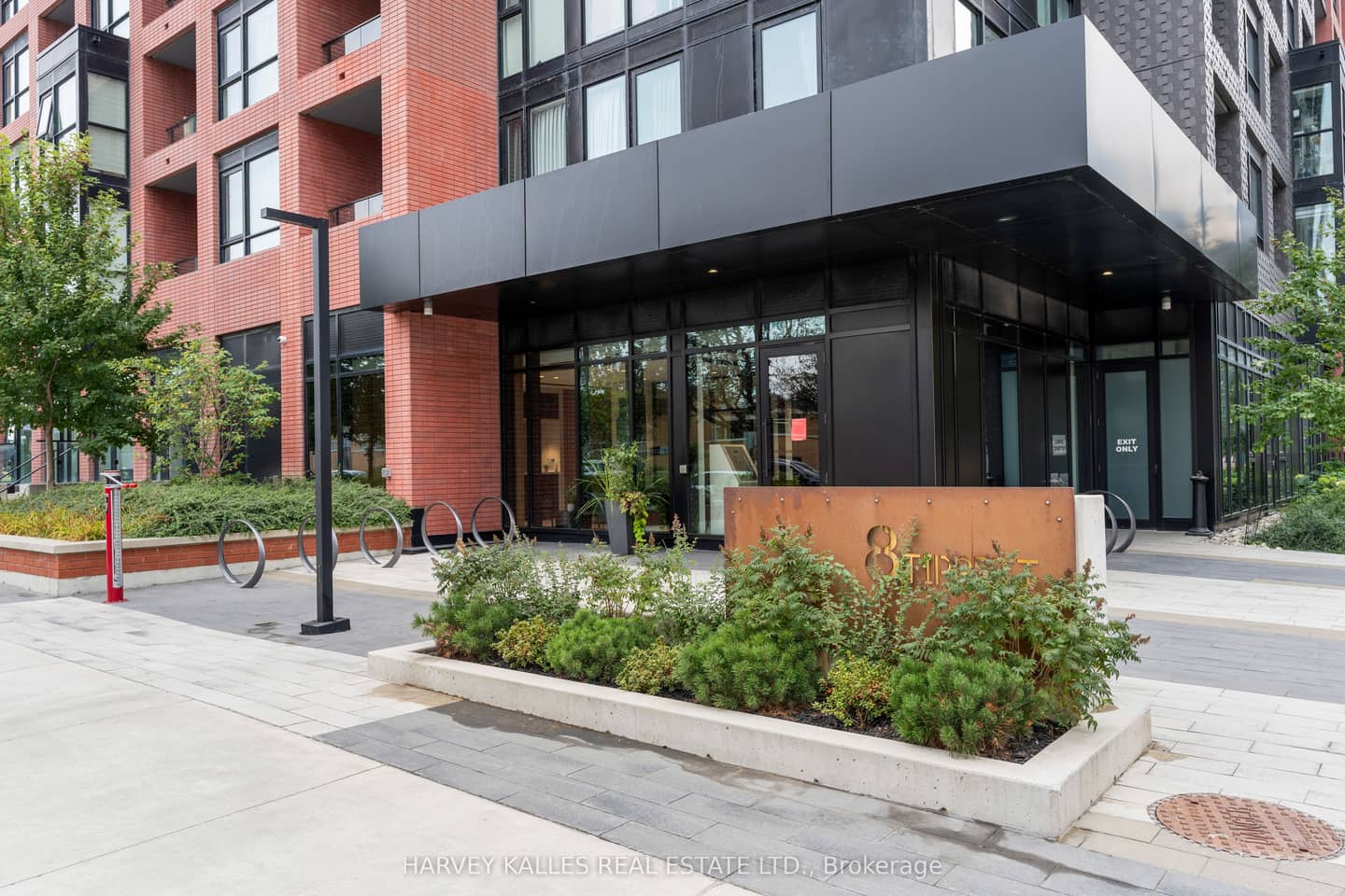 8 Tippett Road 1105, Toronto, ON M3H 0E7