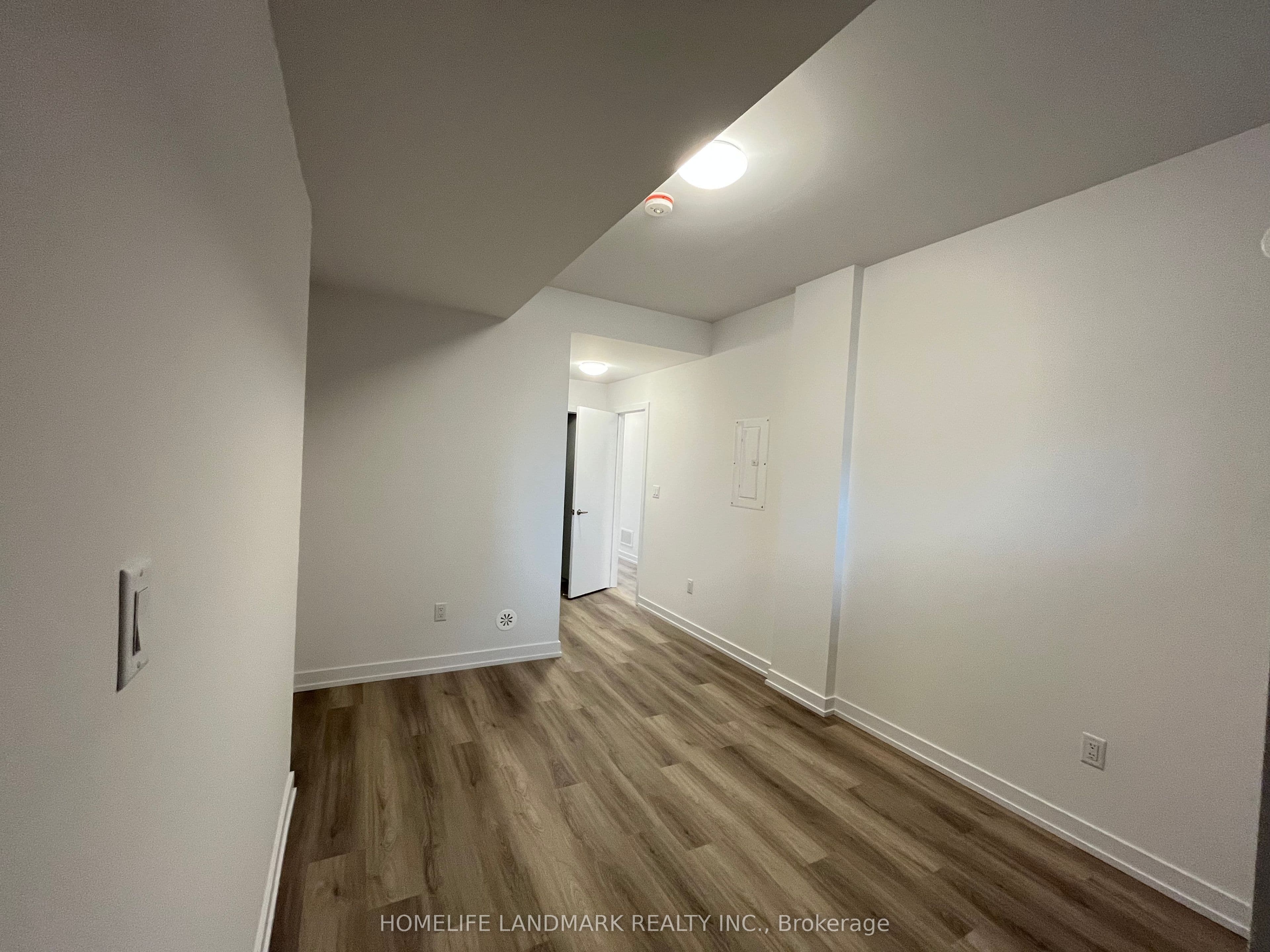 3 Bancroft Lane 219, Richmond Hill, ON L4E 1M1