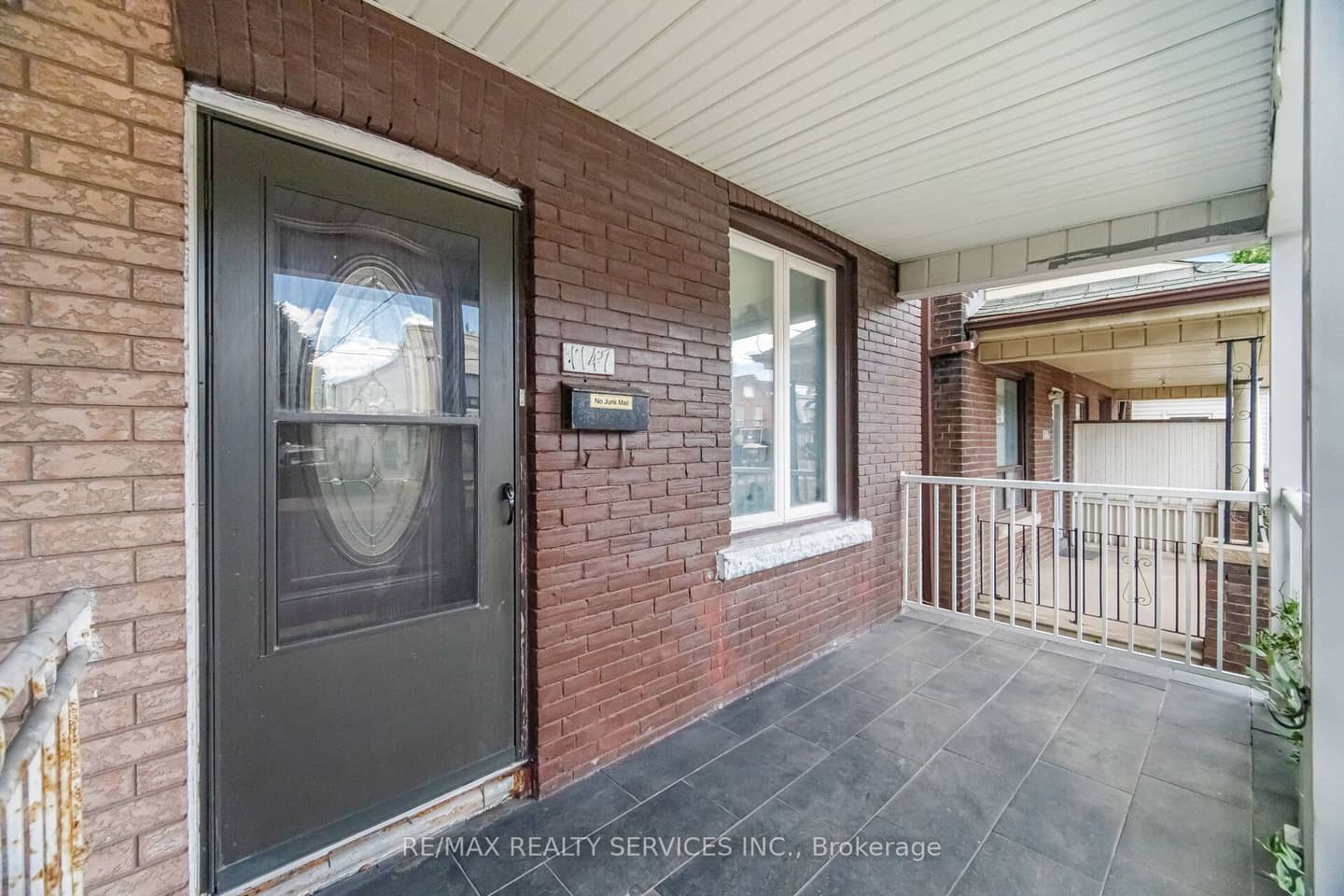 1147 Dufferin Street, Toronto, ON M6H 4B7