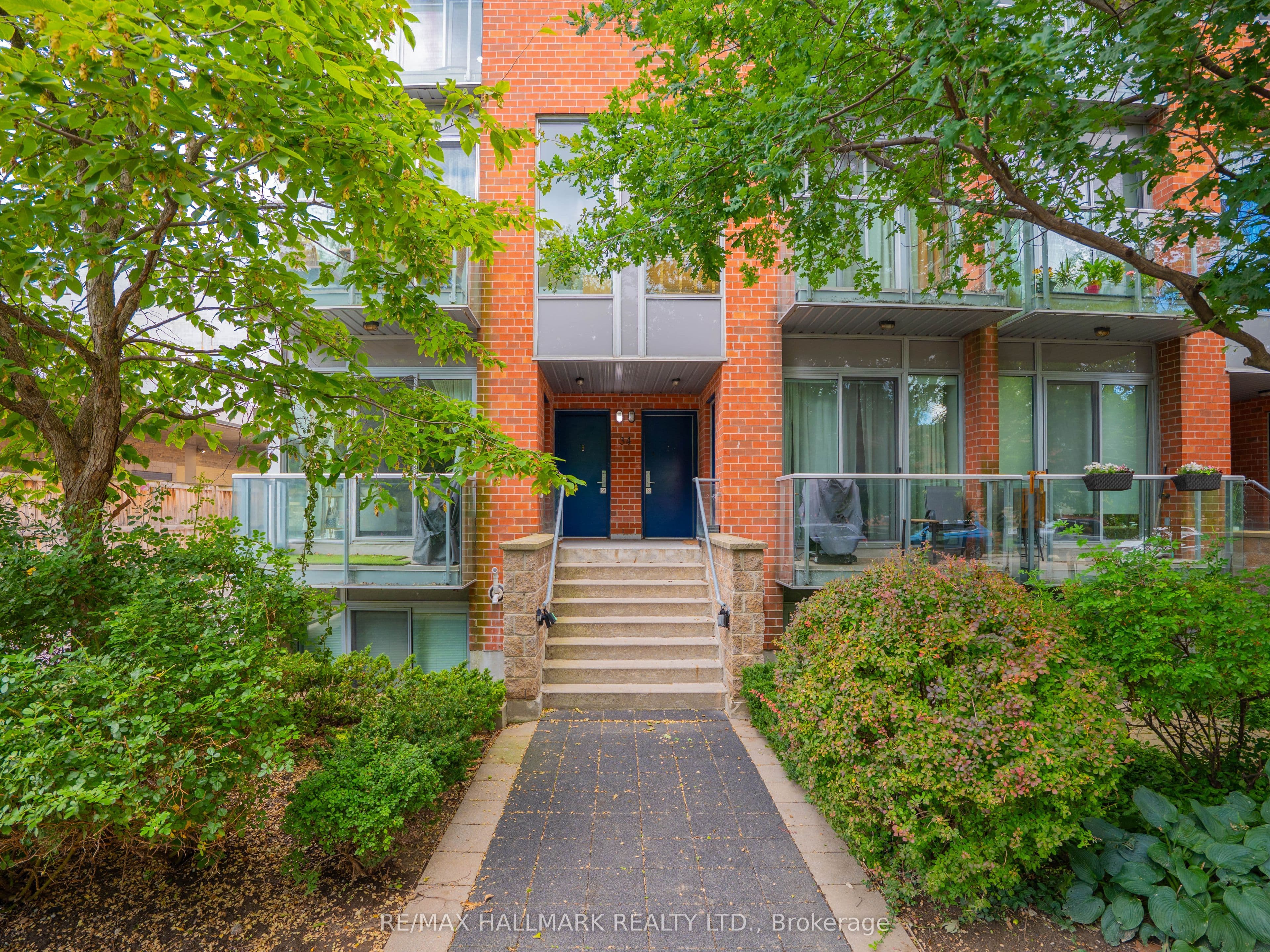 34 Boston Avenue 3, Toronto, ON M4M 2T9