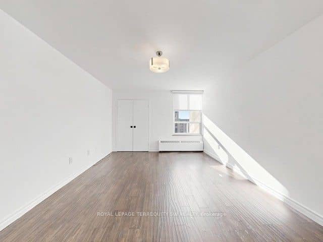 360 Ridelle Ave Avenue 2301, Toronto, ON M6B 1K1
