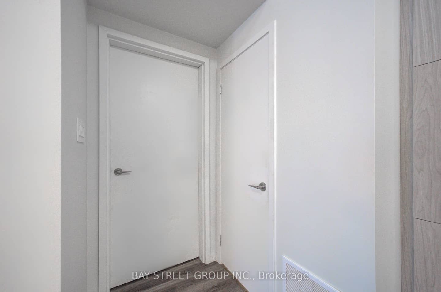 11 Honeycrisp Crescent TH3, Vaughan, ON L4K 0N6