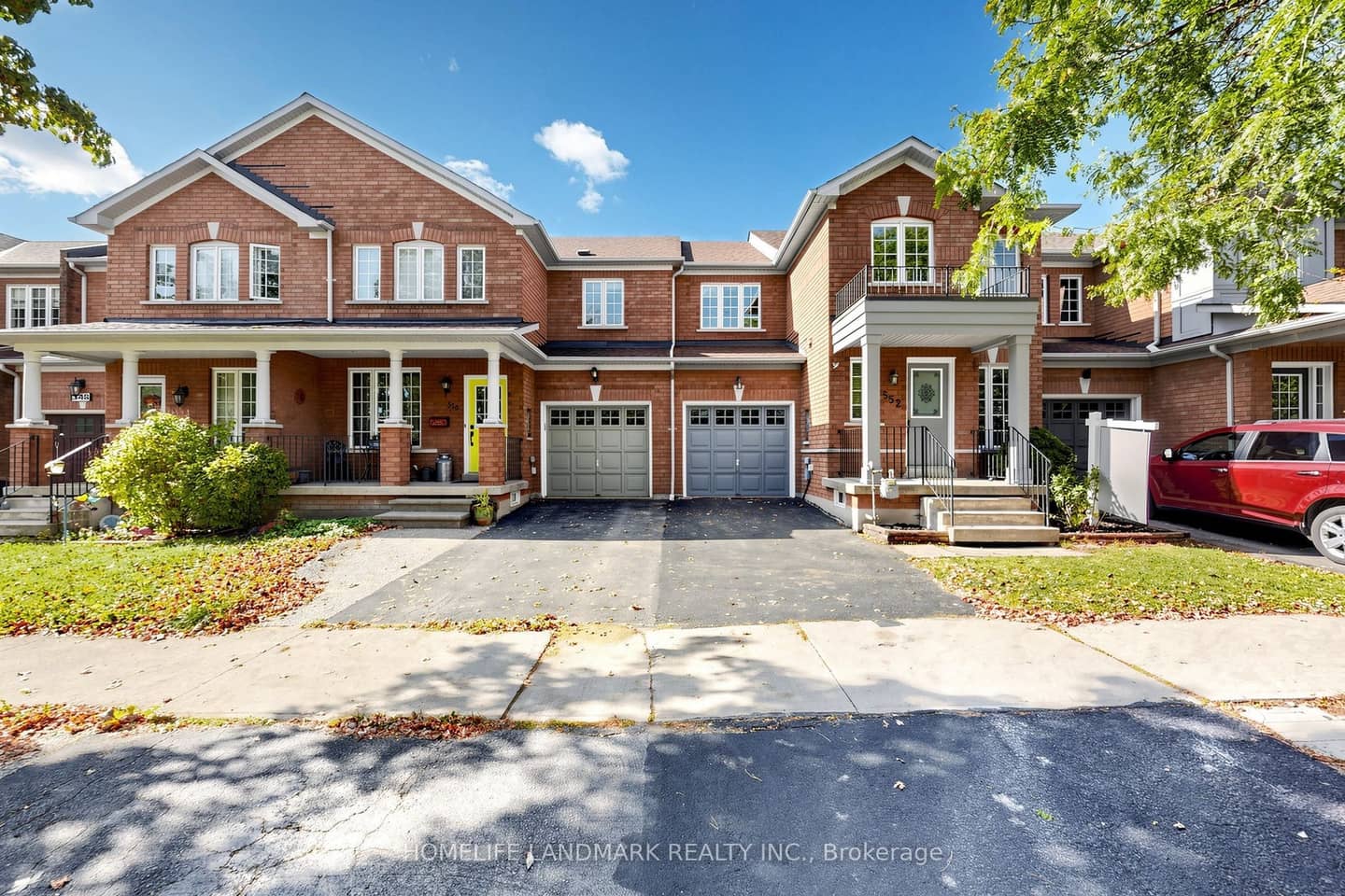 552 Thelma Street, Burlington, ON L7L 6W9