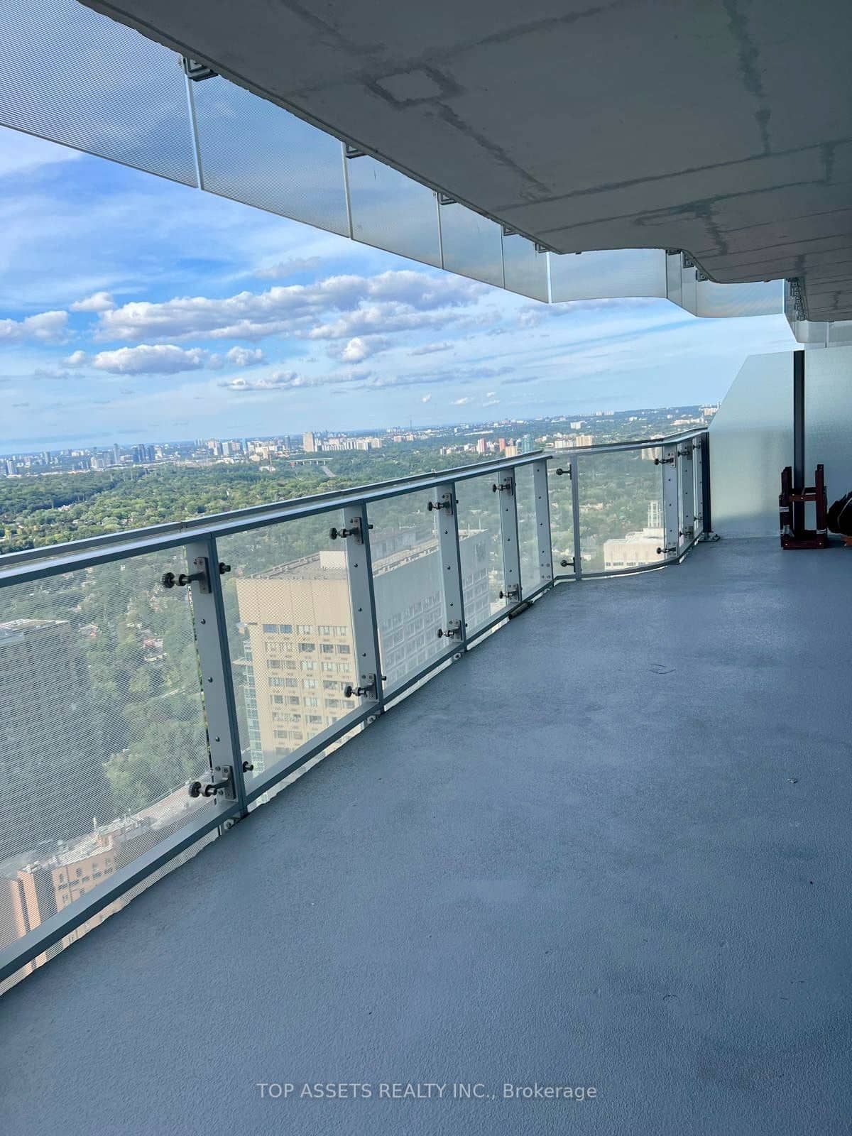 1 Bloor Street E 4409, Toronto, ON M4W 0A8