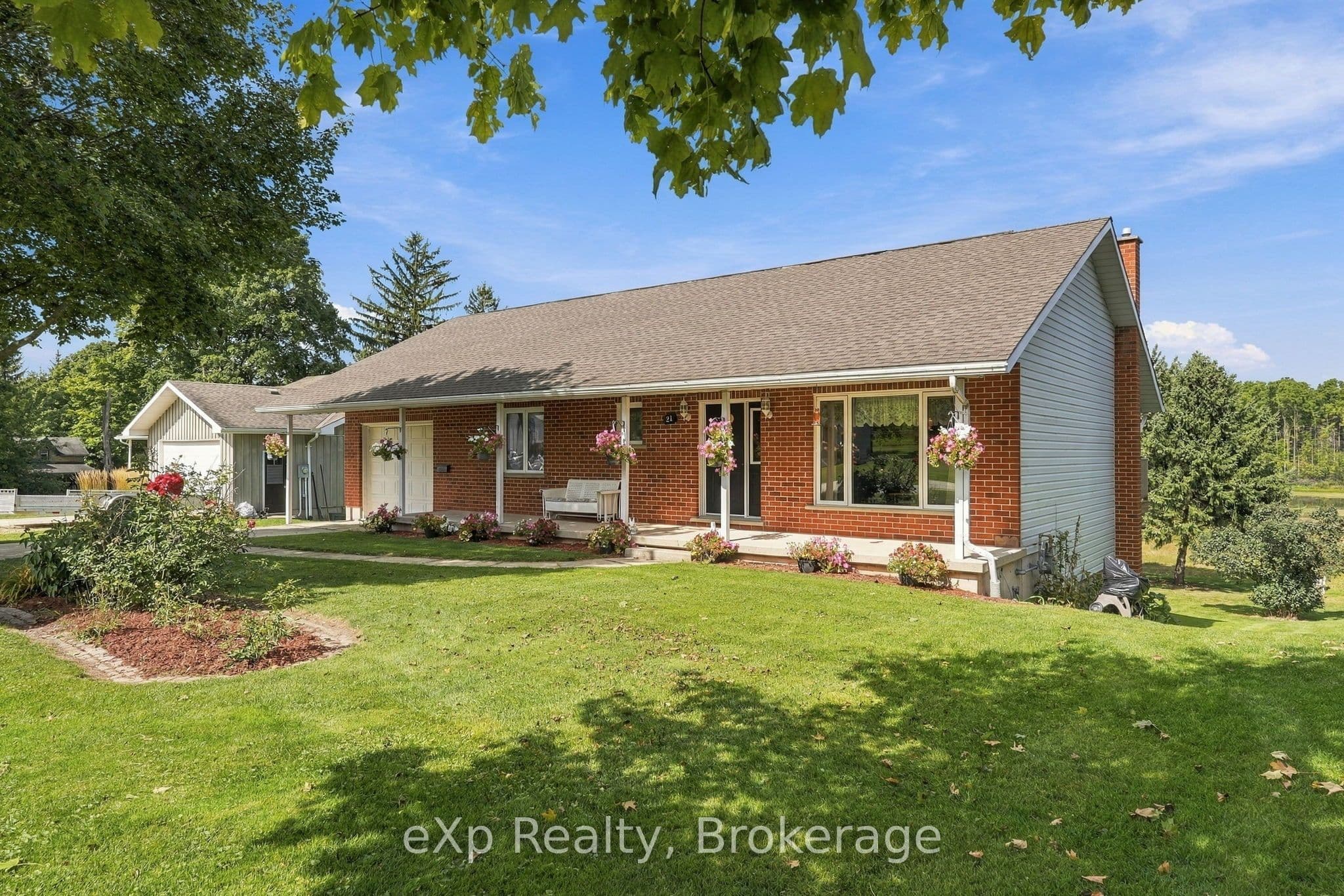 21 Andrew Street, South Bruce, ON N0G 2S0