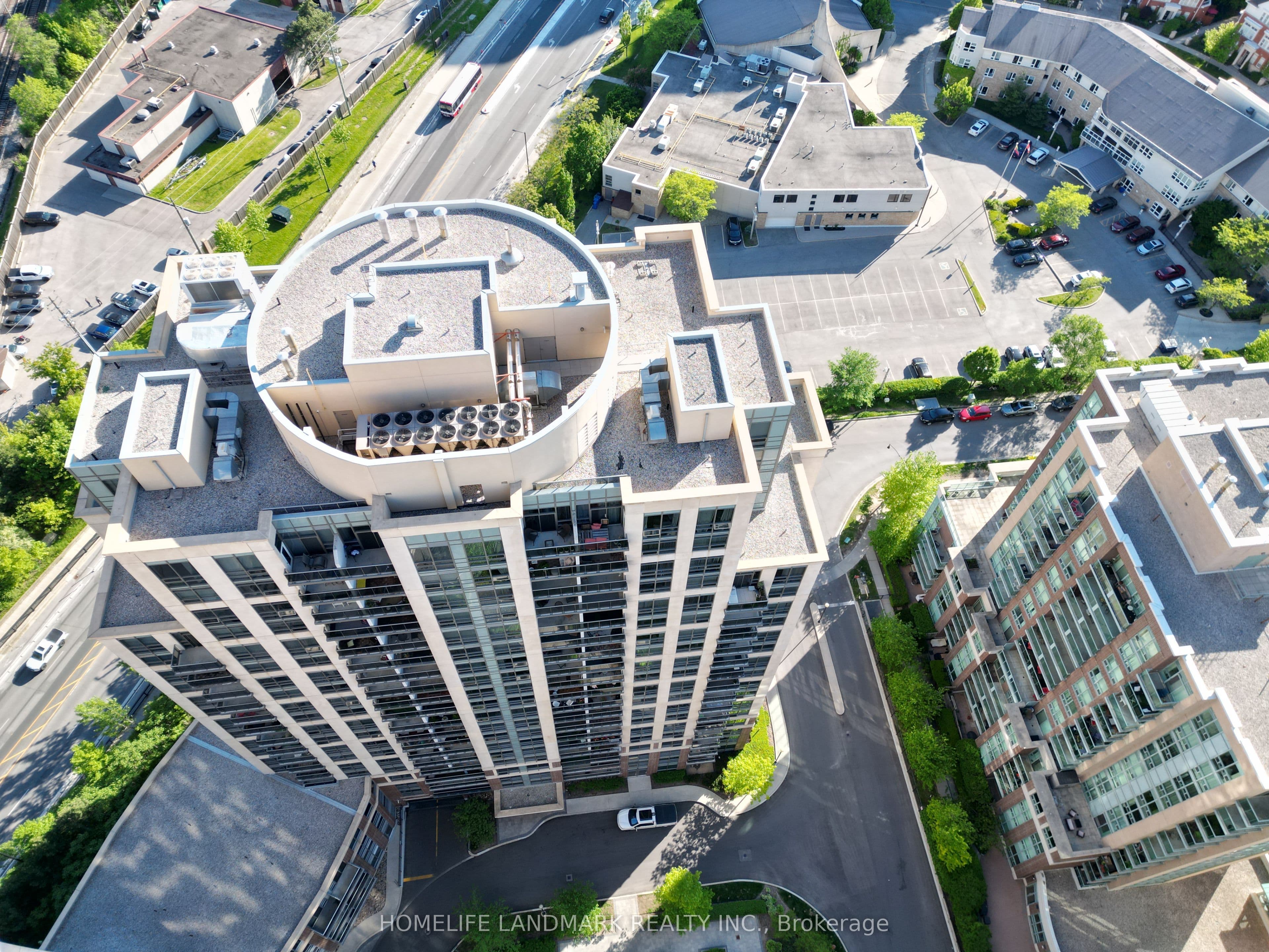 1 Michael Power Place 302, Toronto, ON M9A 0A1