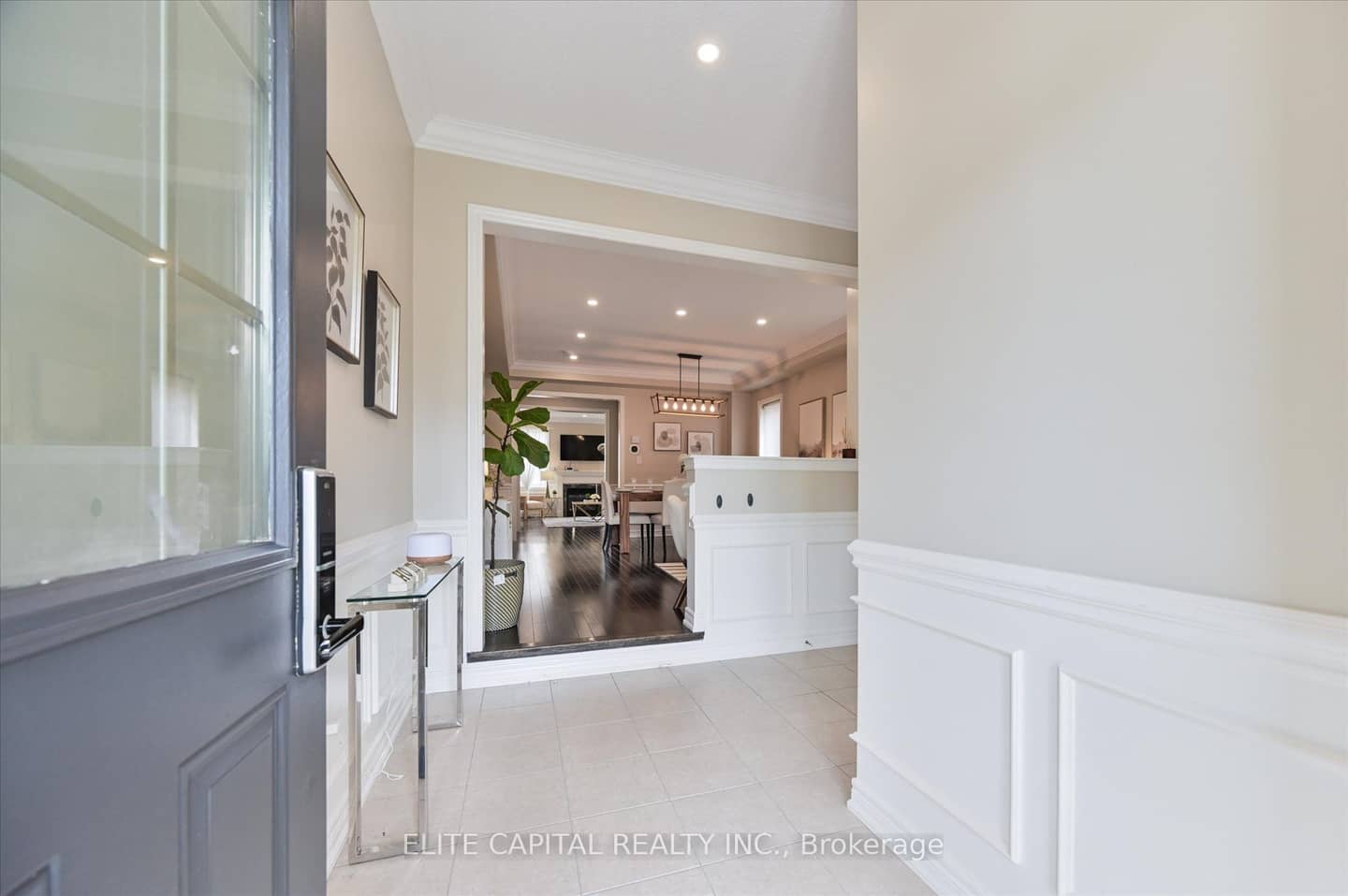1208 Atkins Drive, Newmarket, ON L3X 0E1