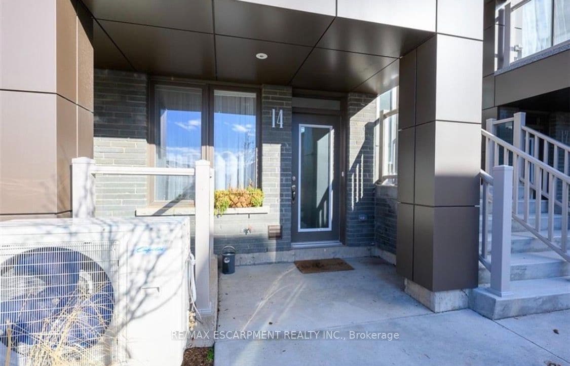 261 SKINNER Road 14, Hamilton, ON L8B 1W6