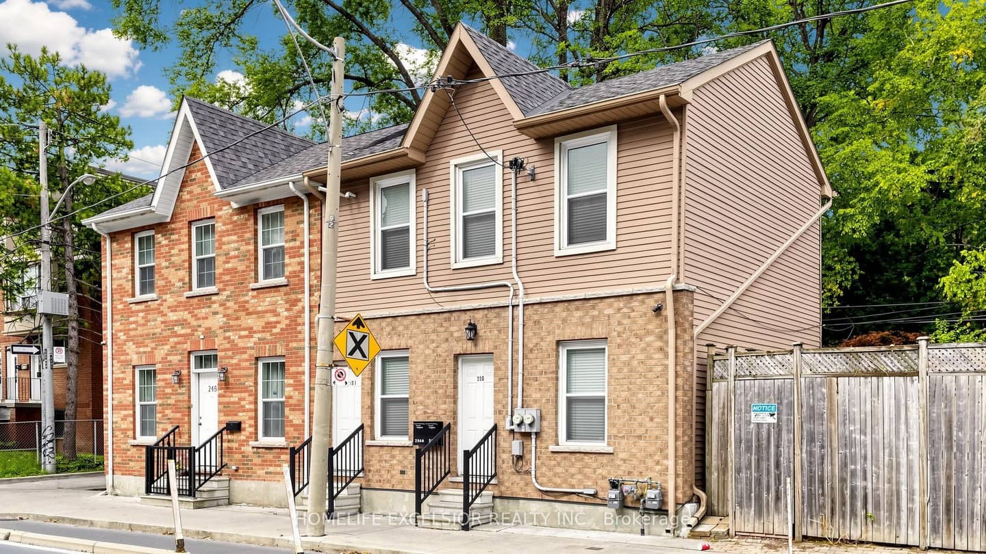 250 Shuter Street N, Toronto, ON M5A 1W2