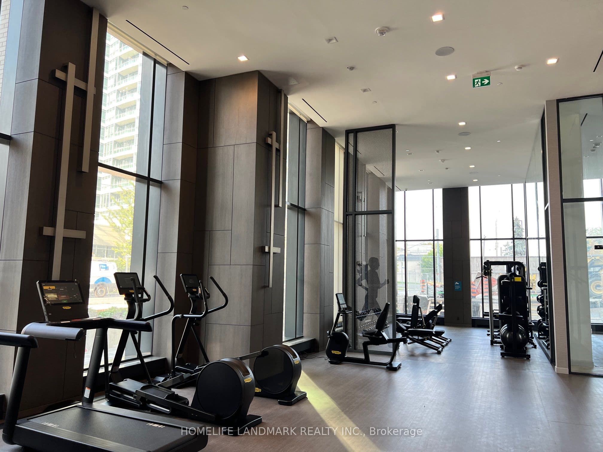 15 Holmes Avenue 1512, Toronto, ON M2N 0L4