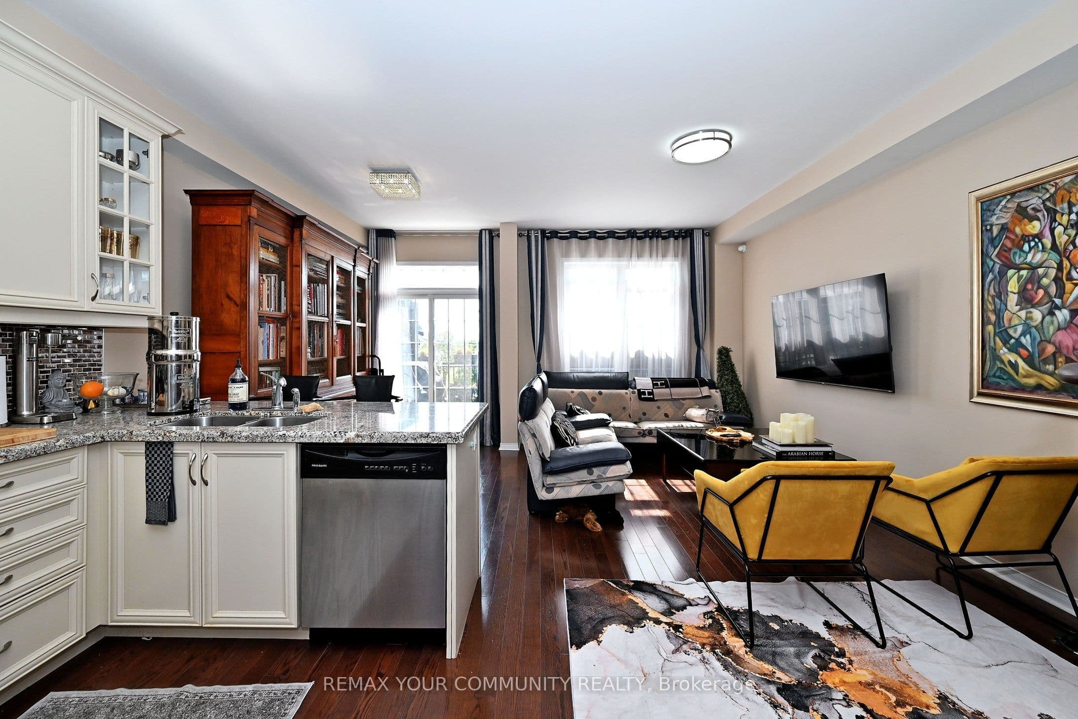 30 Spruce Pine Crescent, Vaughan, ON L6A 4T3